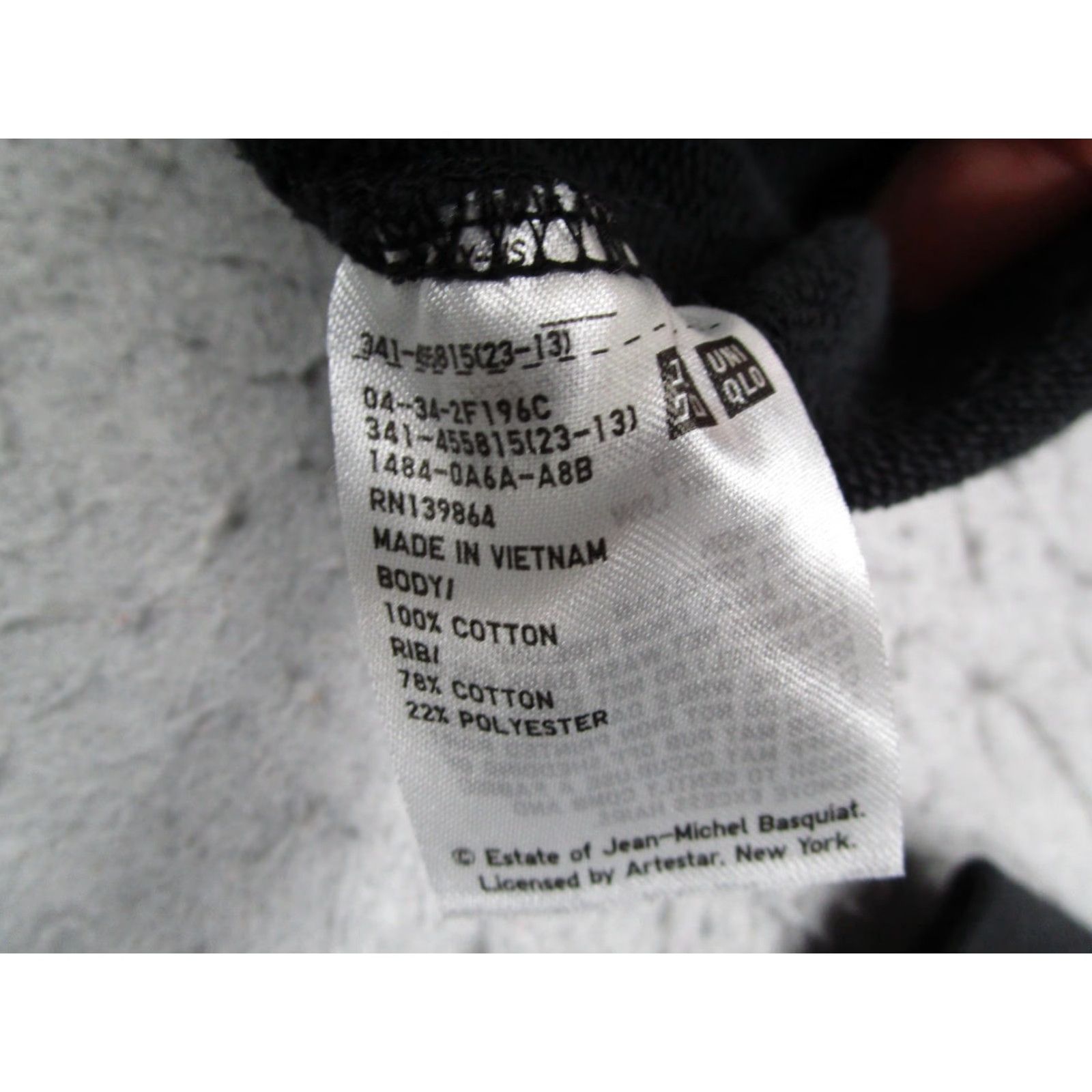 Uniqlo VINTAGE Uniqlo UT Hoodie Mens L Black Jean-Michel Basquiat Crown Graphic Pullover Size US L / EU 52-54 / 3 - 4 Thumbnail
