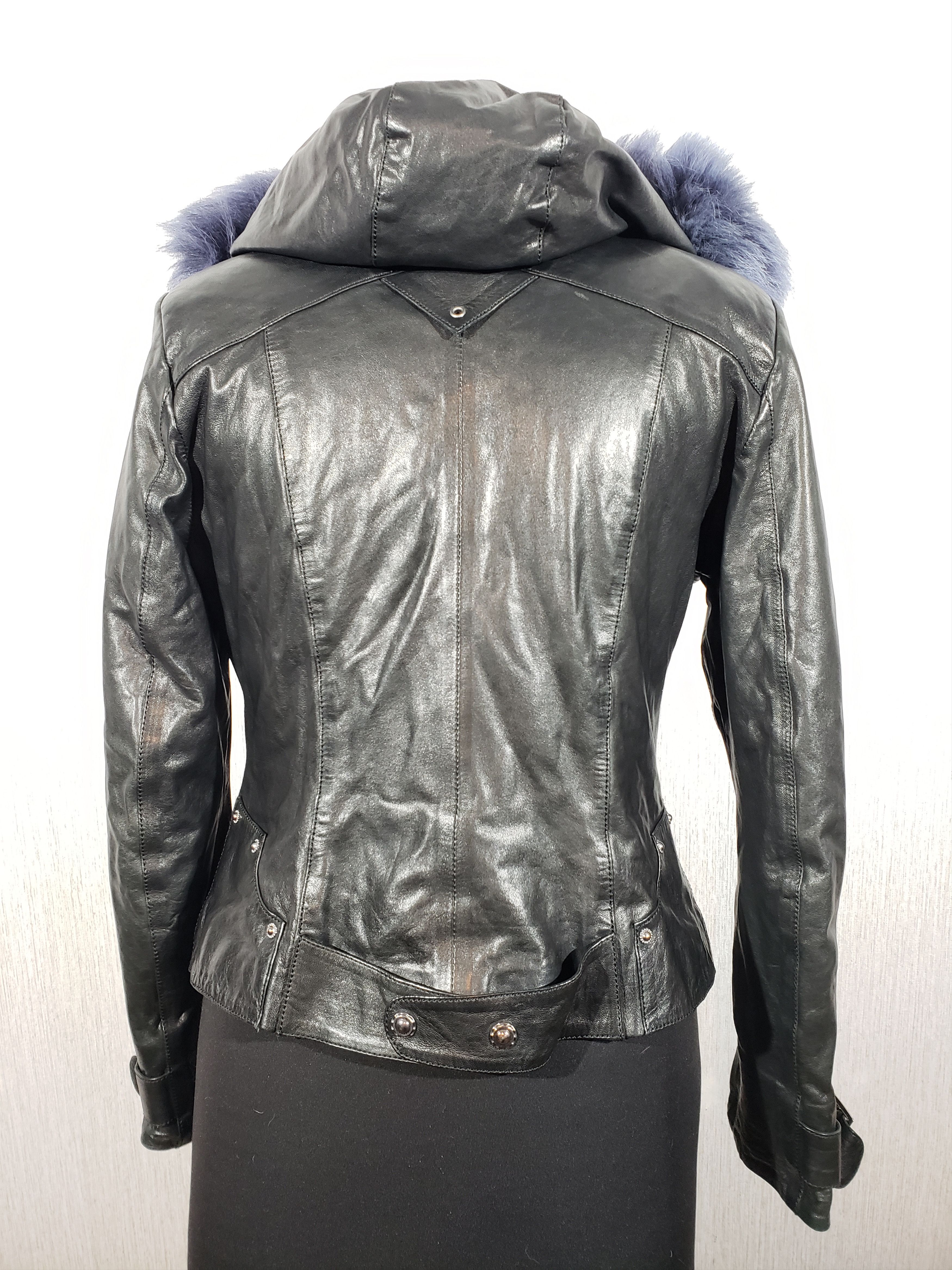 Other Black women's leather jacket with a hood. Size M / US 6-8 / IT 42-44 - 4 Thumbnail