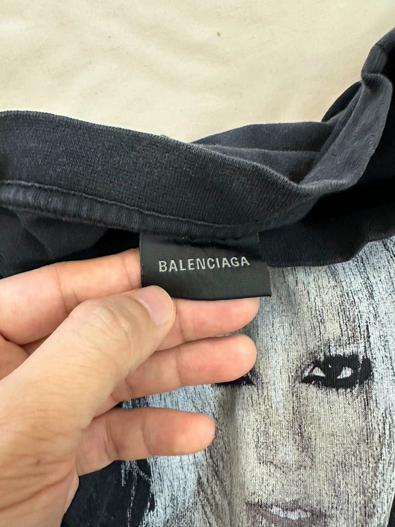 Balenciaga Balenciaga Distressed Short-Sleeve T-Shirt Size US XS / EU 42 / 0 - 9 Thumbnail