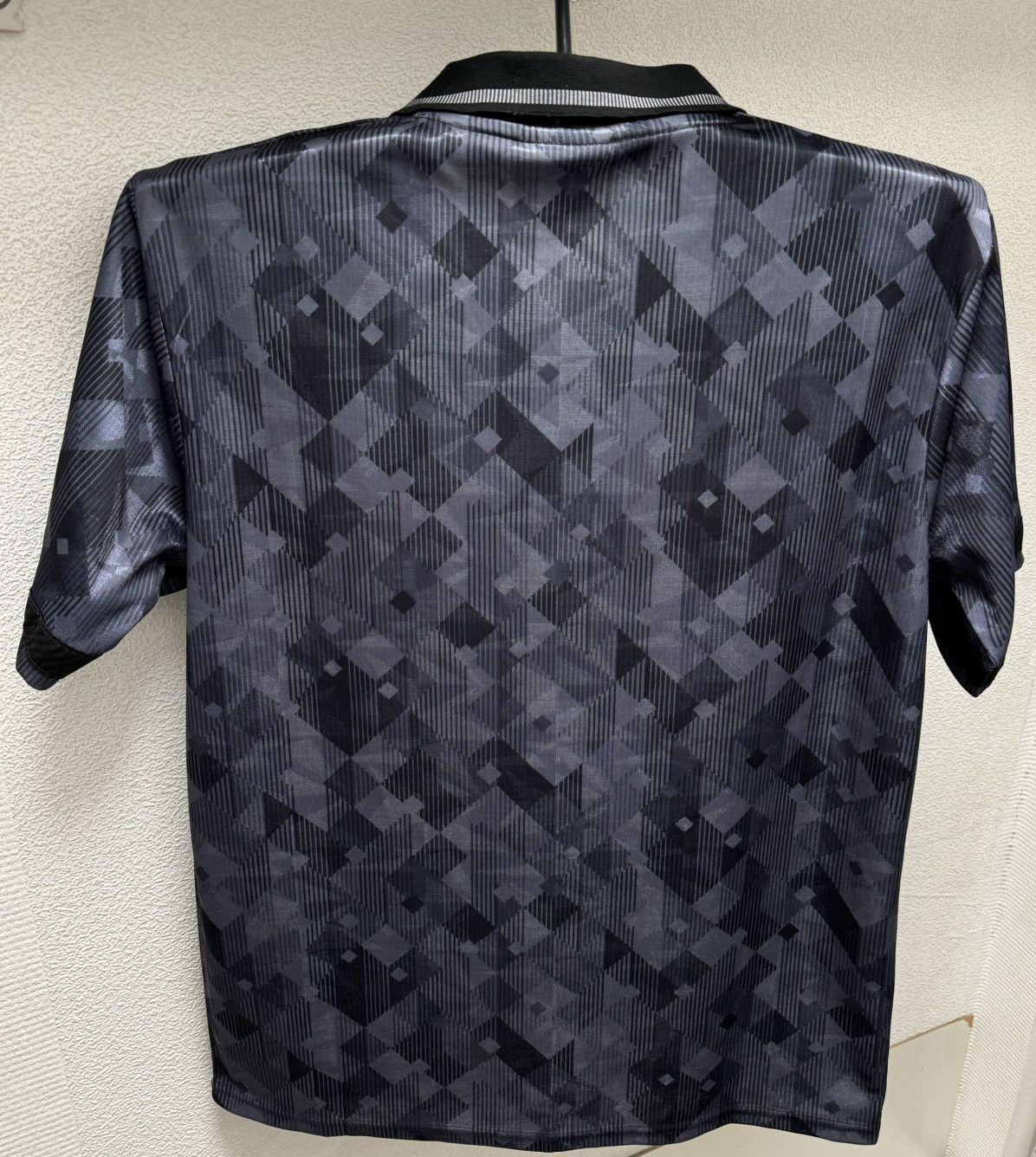 Umbro England umbro vintage black soccer jersey 1990th M sz Size US M / EU 48-50 / 2 - 2 Thumbnail