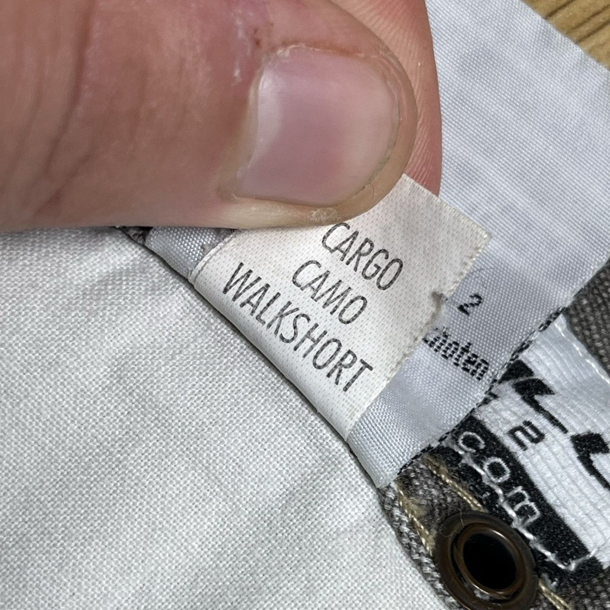 O'Neill × Vintage Oneill Vintage cargo Camo walk short Size 34 Size US 36 / EU 52 - 11 Thumbnail