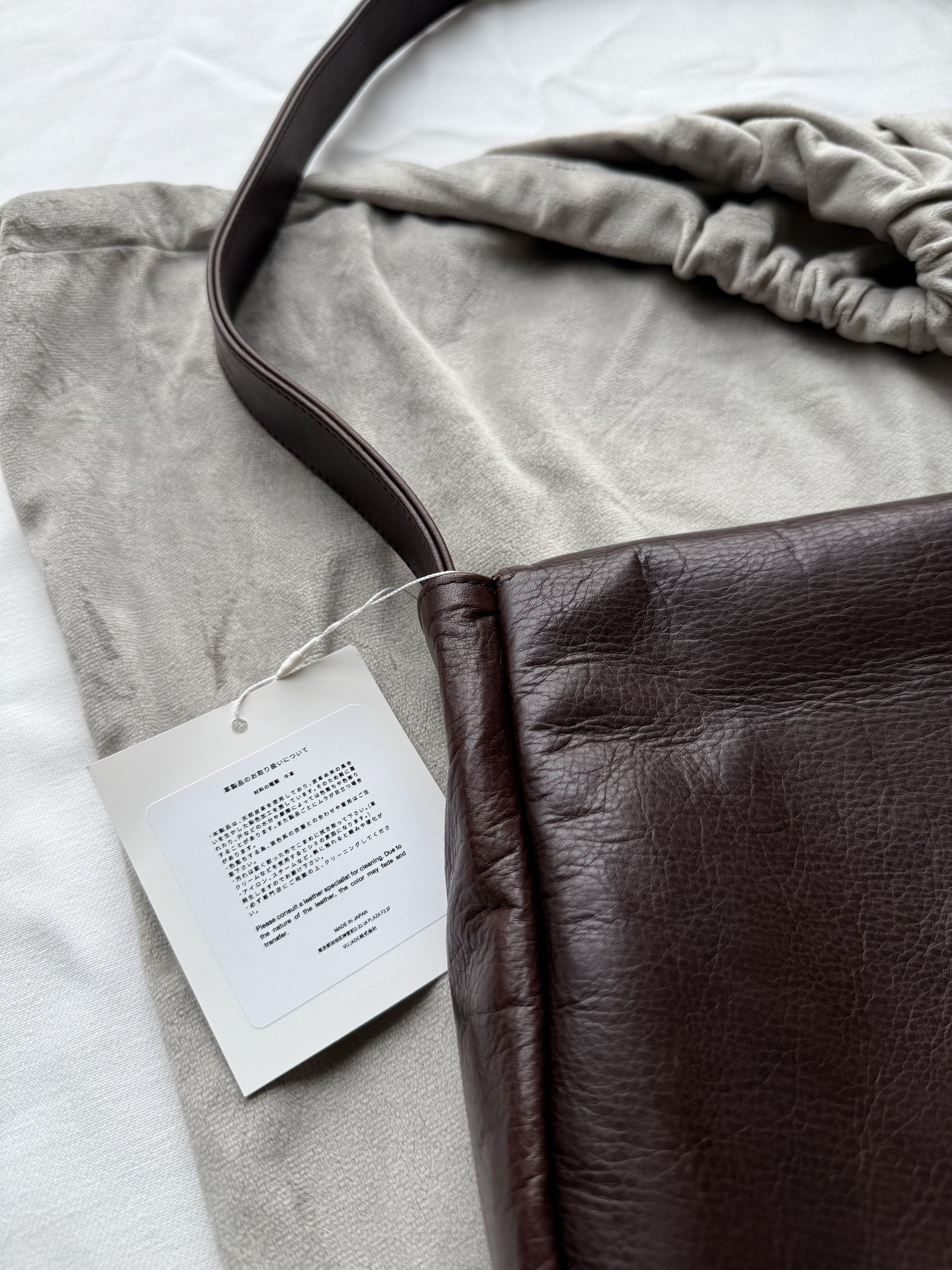 Vuja De Vujade011 Passenger Leather Bag in Full Grain Leather