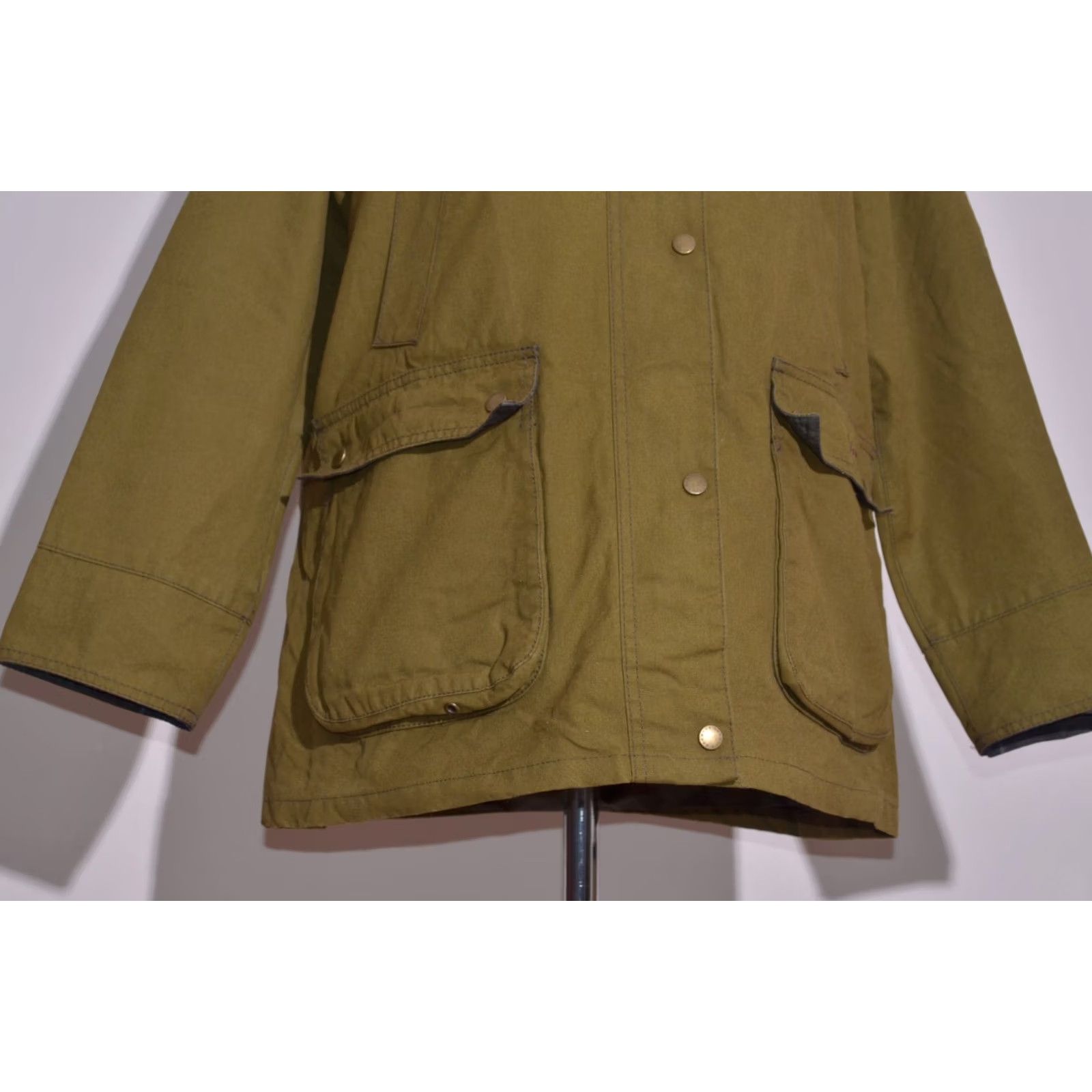 Barbour Barbour Acorn Waxed Jacket Olive Green Tartan Lined Women’s UK18 US14 Jacket Barbour Acorn Waxed Cotton Olive Green Womens UK18 US14 Size XXL / US 16-18 / IT 52-54 - 3 Thumbnail