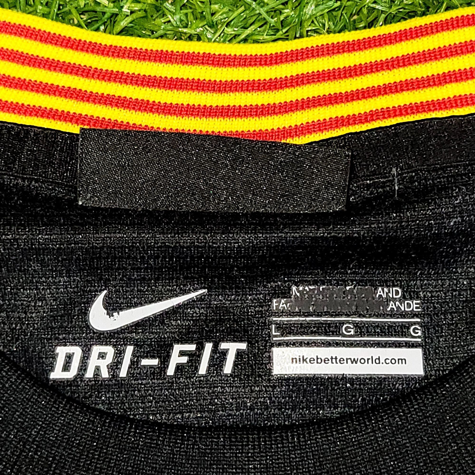 Nike Messi Barcelona 2013 2014 Third Soccer Jersey L Size US L / EU 52-54 / 3 - 5 Thumbnail
