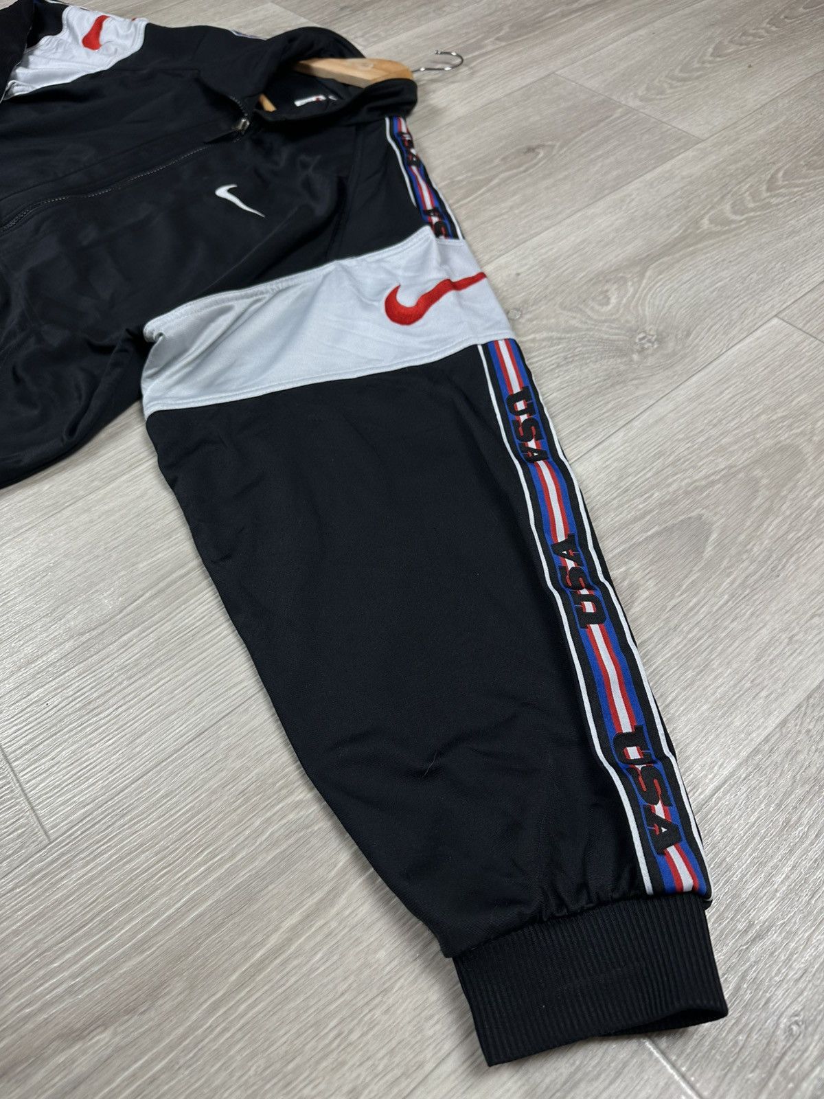 Nike Vintage Nike Zip Track Top Jacket USA Y2K Drill Size US L / EU 52-54 / 3 - 5 Thumbnail
