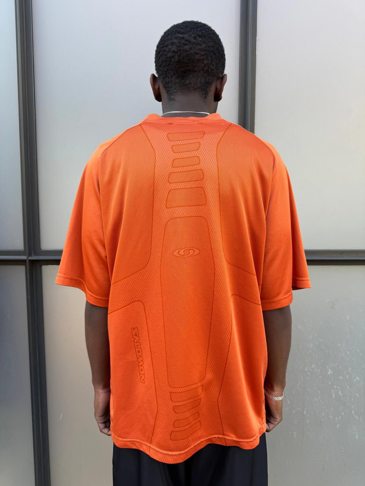 Salomon Early 2000's Salomon Bright Orange Futuristic Graphic Tee Size US L / EU 52-54 / 3 - 7 Thumbnail