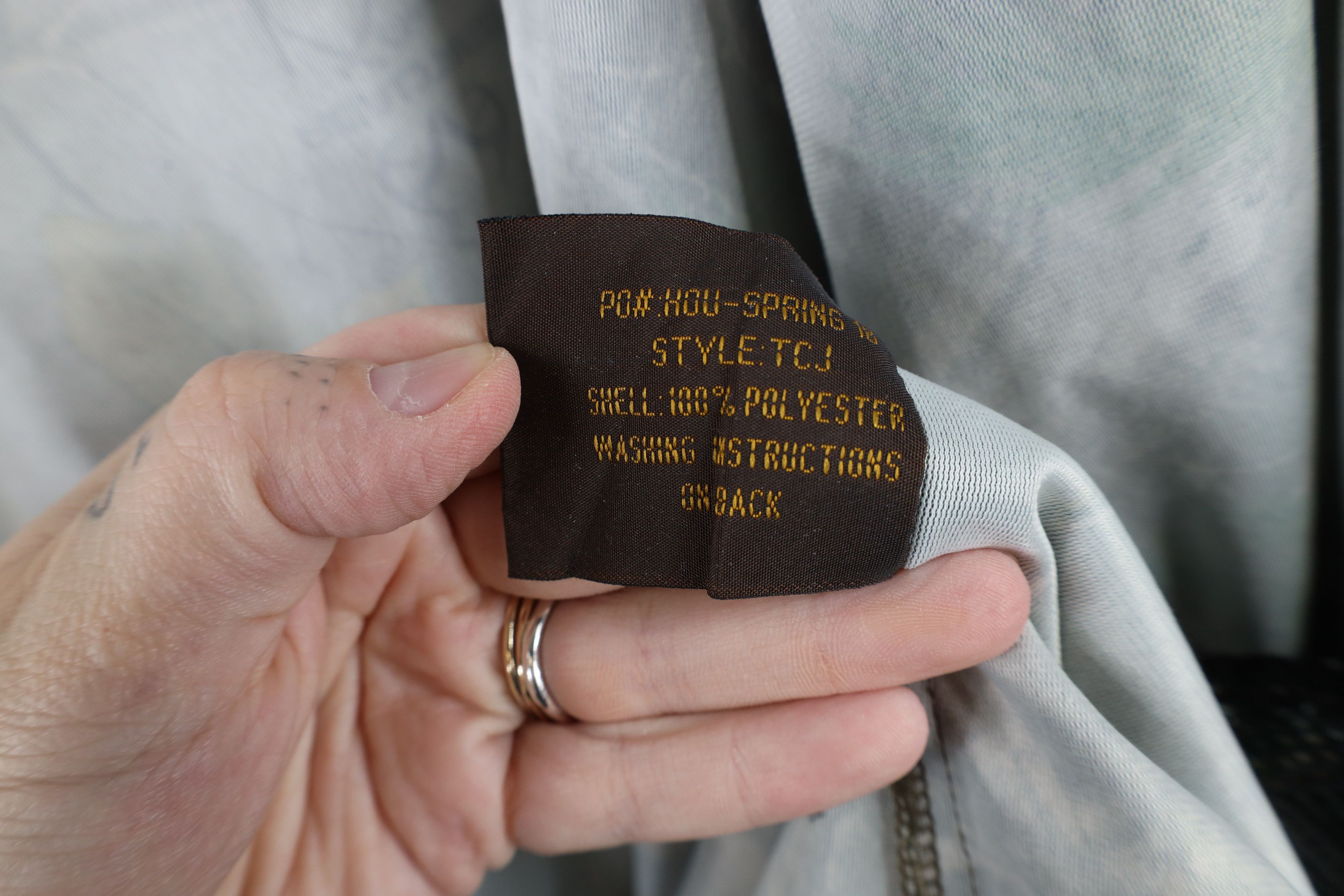 Vintage Vintage Camouflage Insect Shield Chamois Cloth Hooded Jacket Size US XXL / EU 58 / 5 - 11 Thumbnail