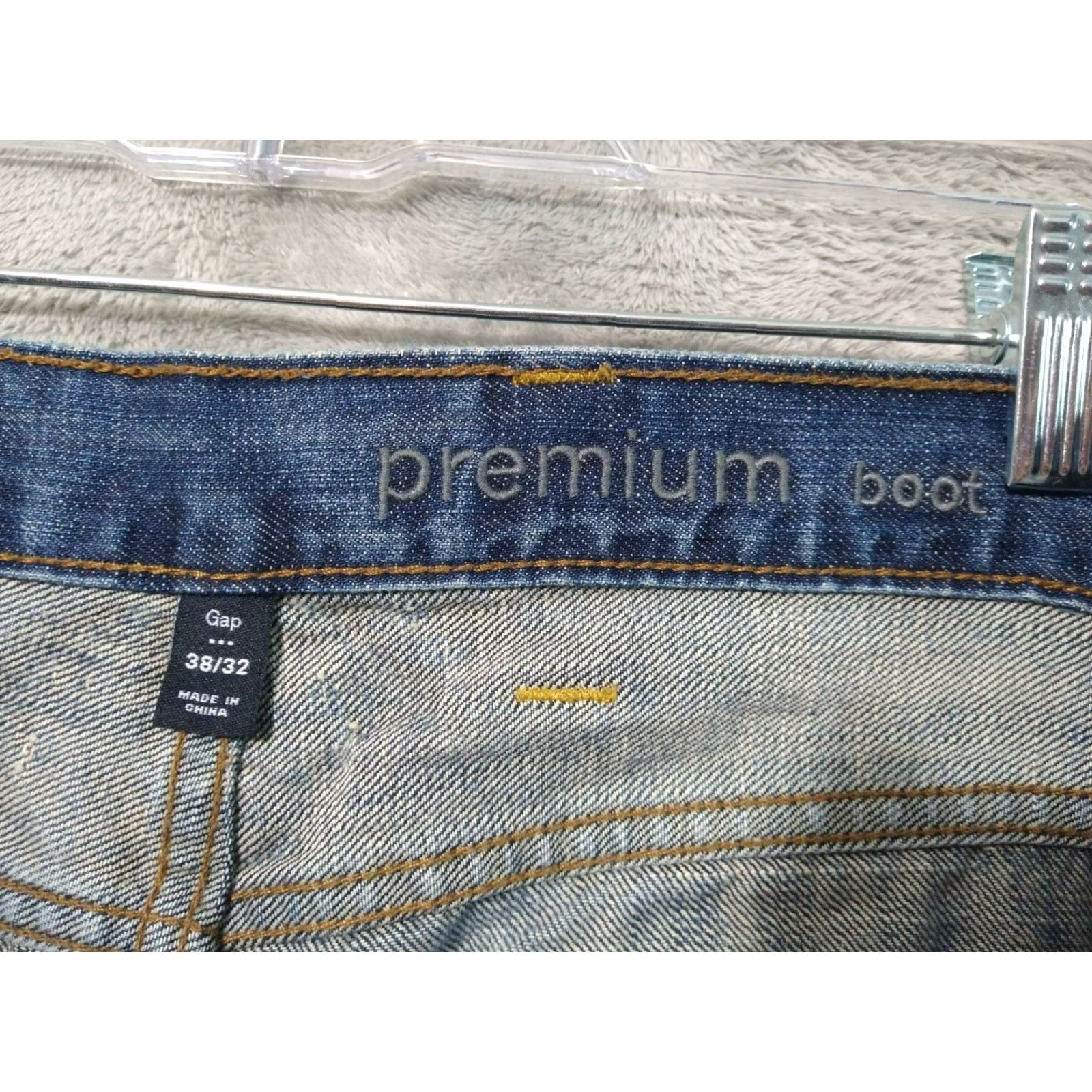 Gap Gap Jeans Mens 38x32 Blue Denim Premium Boot Cut Dark Wash Mid Rise Distressed Jeans Mens Blue Premium Bootcut Denim 90s? Not relevant. Size US 38 / EU 54 - 7 Thumbnail