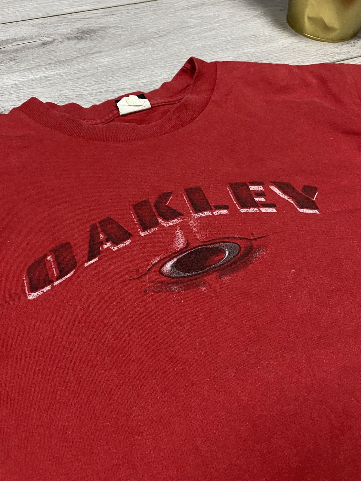 Vintage Oakley circle vintage big logo print t-shirt Size US L / EU 52-54 / 3 - 3 Thumbnail