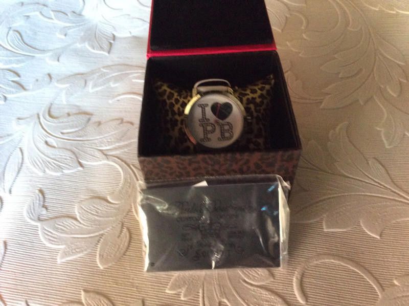 Designer Paul's Boutique Women's with White Dial leather strap watch Size ONE SIZE - 2 Thumbnail