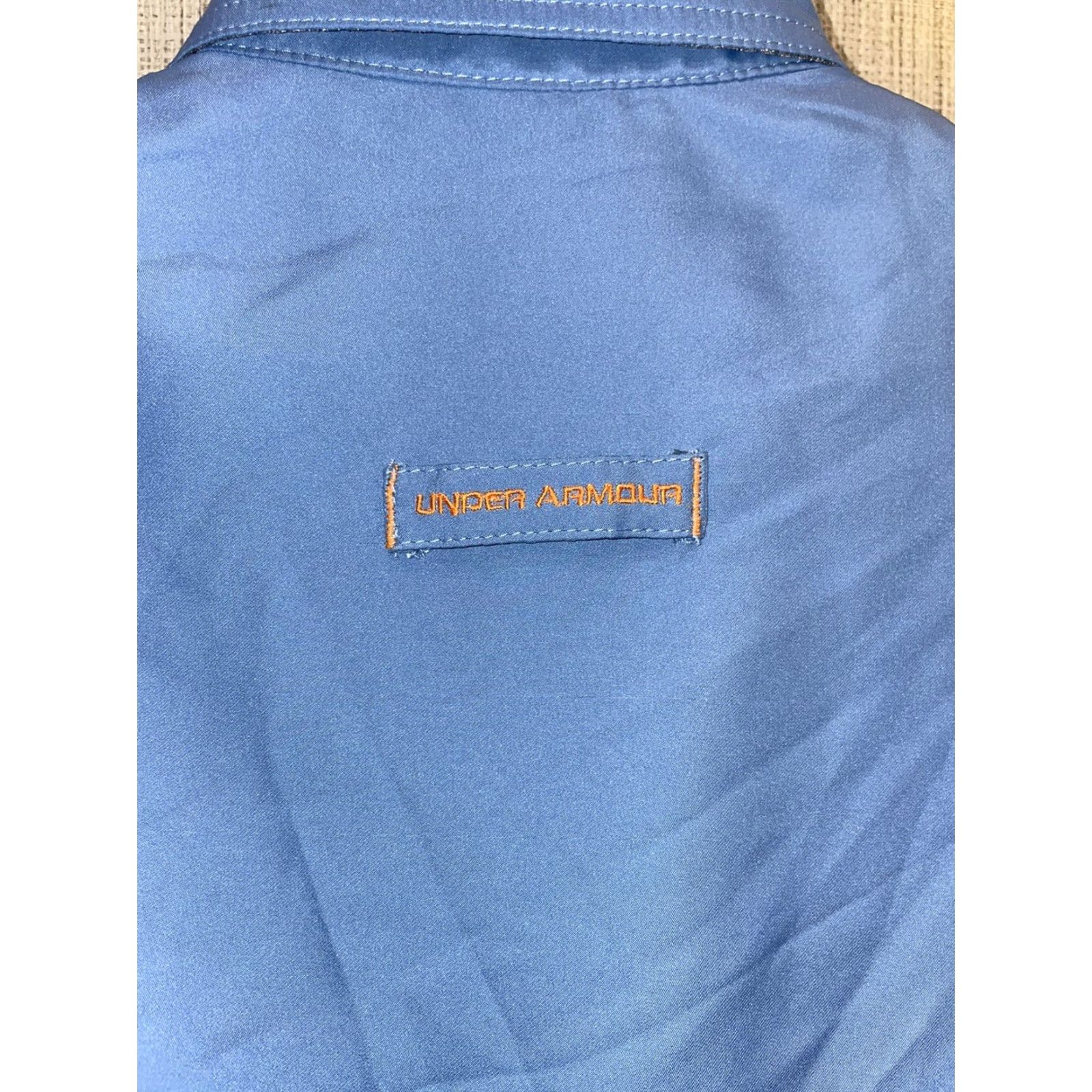 Under Armour Under Armour Blue Button-Up Ventilated Shirt Mens Small Size US S / EU 44-46 / 1 - 5 Thumbnail