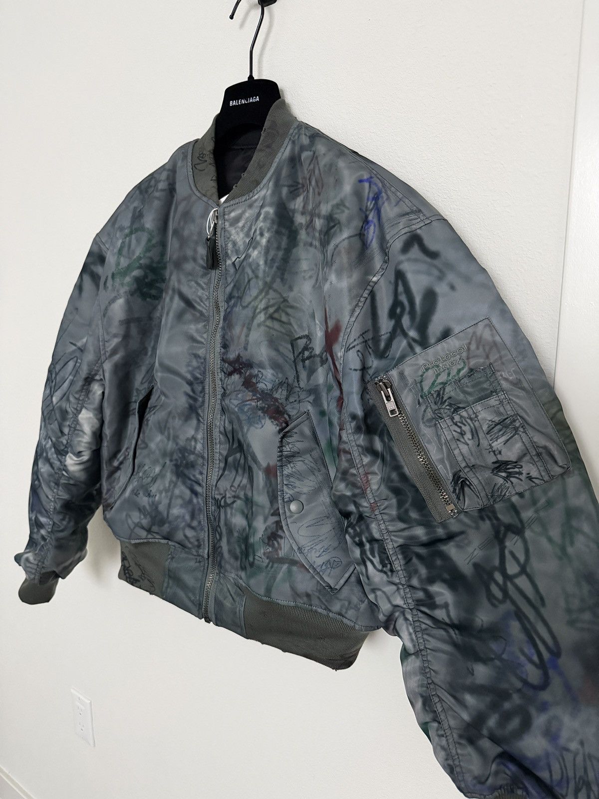 PROJECT G/R PROTOCOL INDEX Graffiti Reversible Bomber Jacket Size US L / EU 52-54 / 3 - 2 Thumbnail