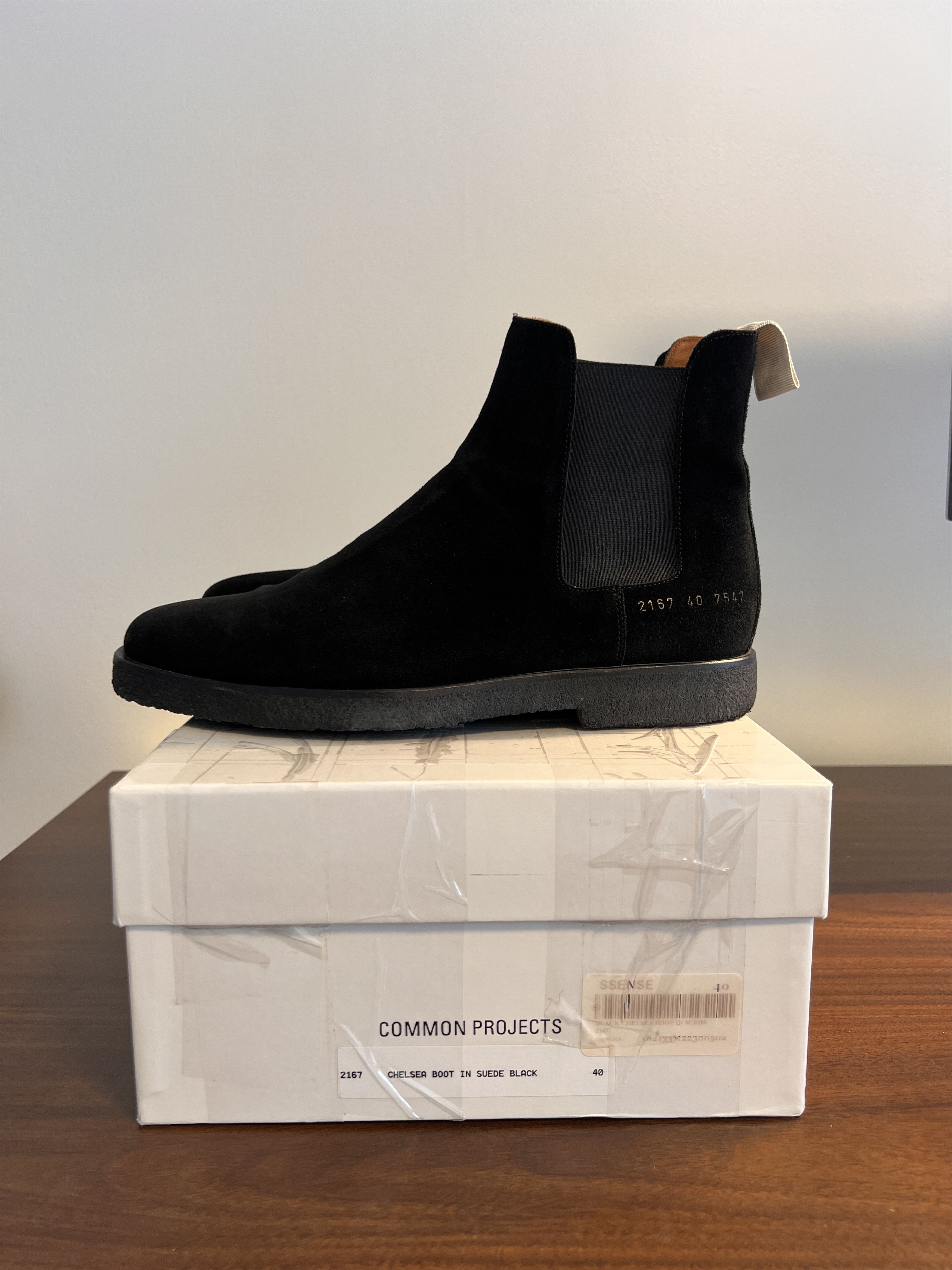 Common Projects Common Projects Suede Chelsea Boot Size US 7 / EU 40 - 1 Thumbnail