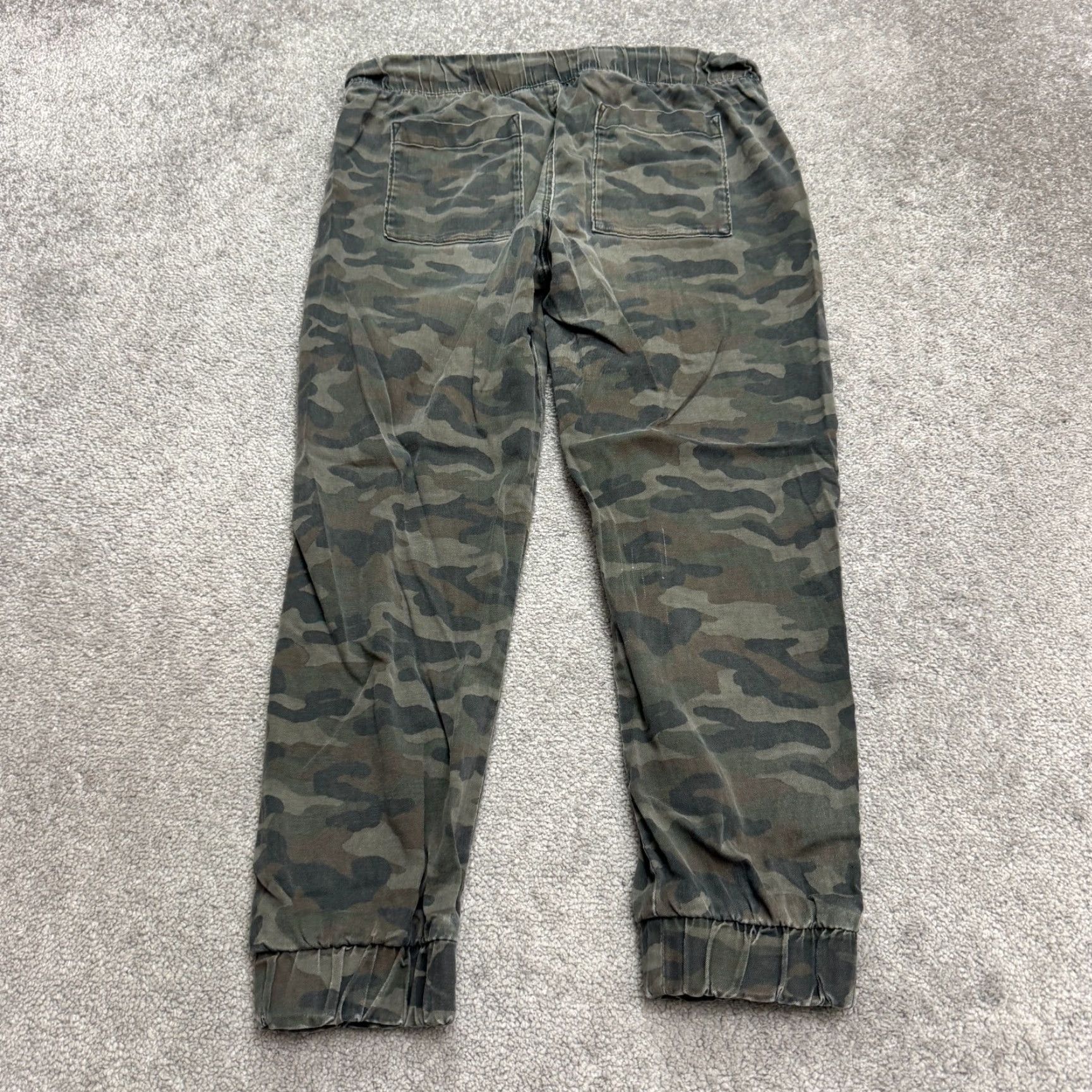 Bella Dahl Bella Dahl Camo Jogger Pants Womens Medium Casual 32x25 Elastic Waist Cotton Blend multicolor Size 32" / US 10 / IT 46 - 2 Thumbnail
