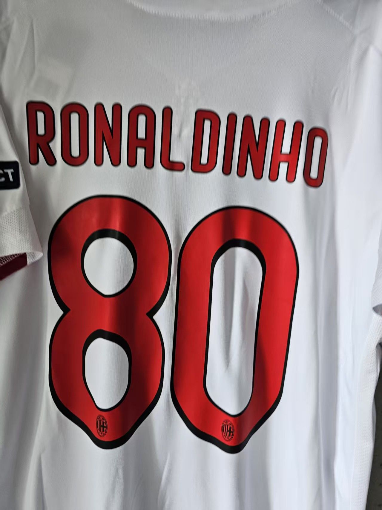 Other 2008 2009 AC Milan #80 Ronaldinho Jersey Size US S / EU 44-46 / 1 - 5 Thumbnail