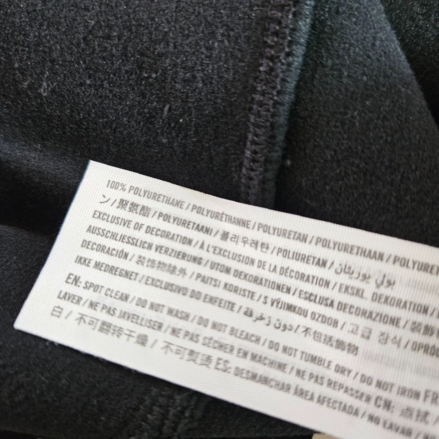 Abercrombie & Fitch Abercrombie & Fitch Womens Faux Leather Pants XL Black Pull On Ankle Skinny 27 Inseam Rise 13.5" Vint? No. (No N/A) Size 40" / US 18 - 6 Thumbnail