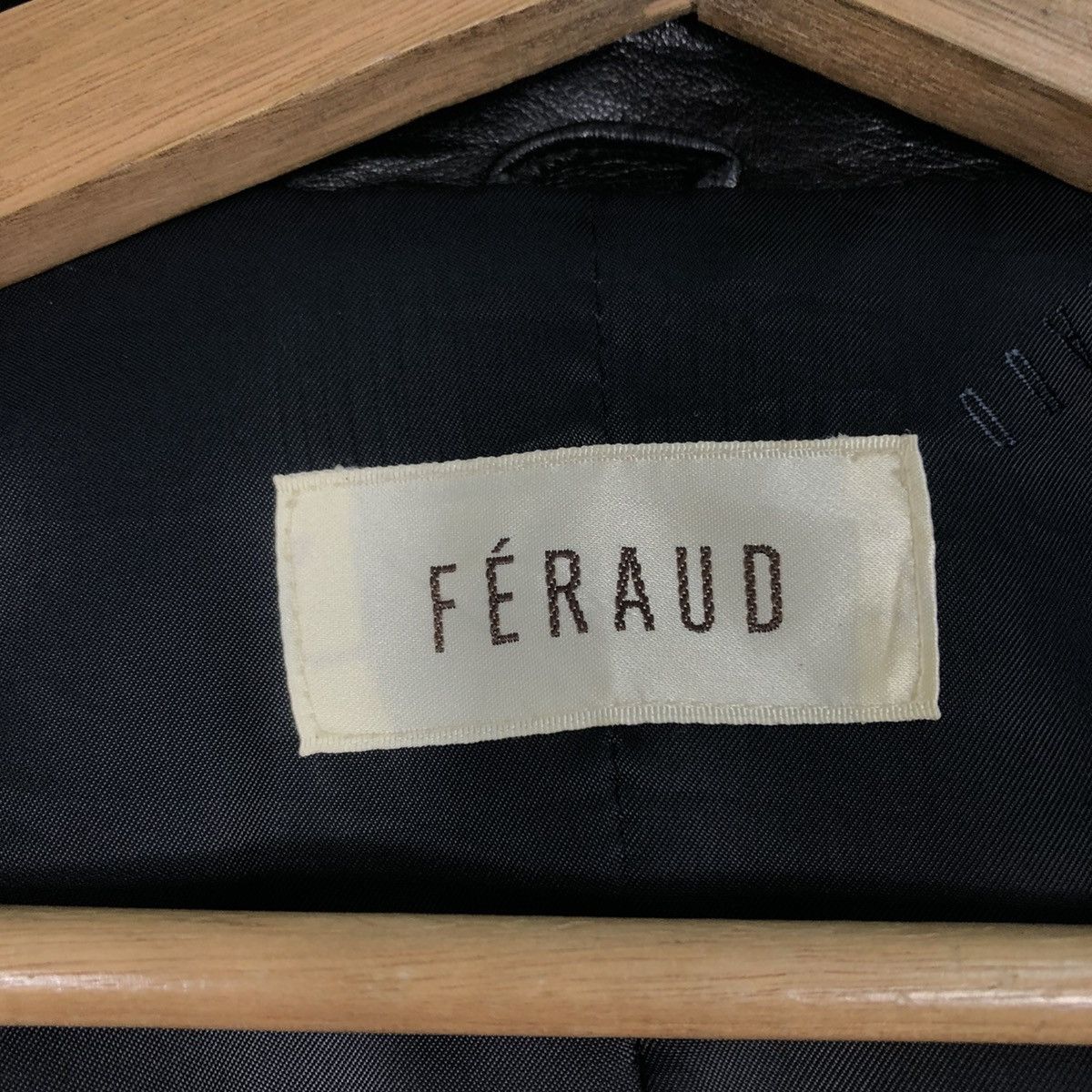 Japanese Brand 🔥VINTAGE LEATHER BUTTON JACKET FLORAL FERAUD ISSEY MIYAKE Size M / US 6-8 / IT 42-44 - 17 Thumbnail
