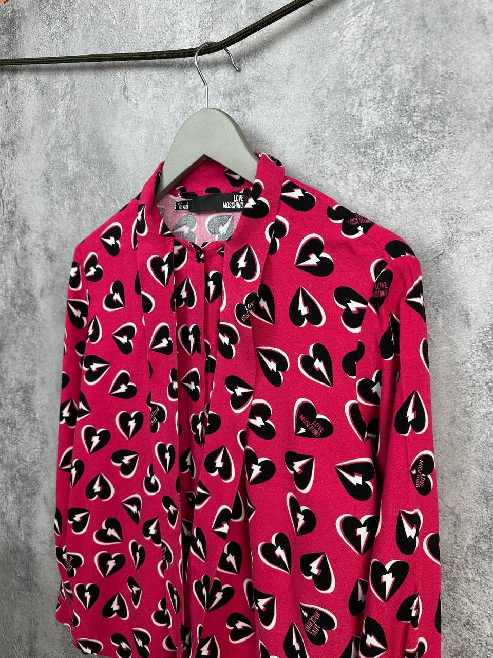 Love Moschino Love Moschino Shirt Allover Thunder Hearts Tie-Neck Collar Size S / US 4 / IT 40 - 5 Thumbnail