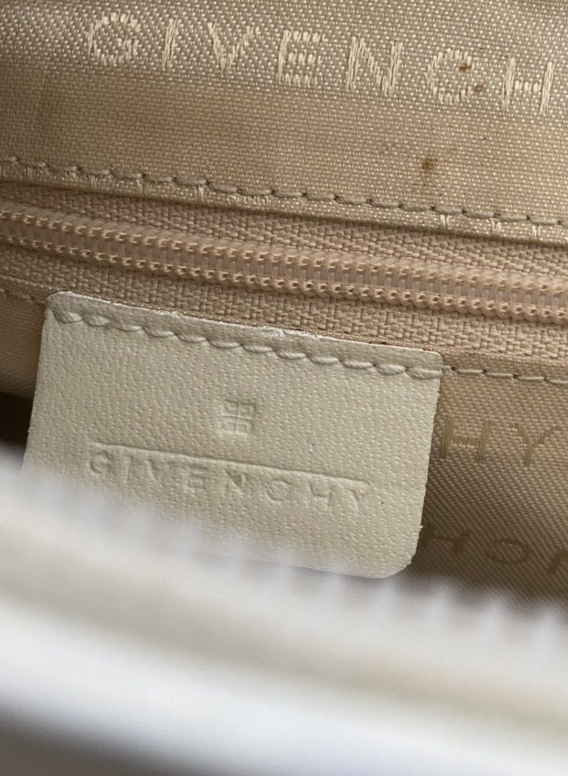 Givenchy Givenchy Vintage 2000s Leather Crossbody Bag Size ONE SIZE - 12 Thumbnail