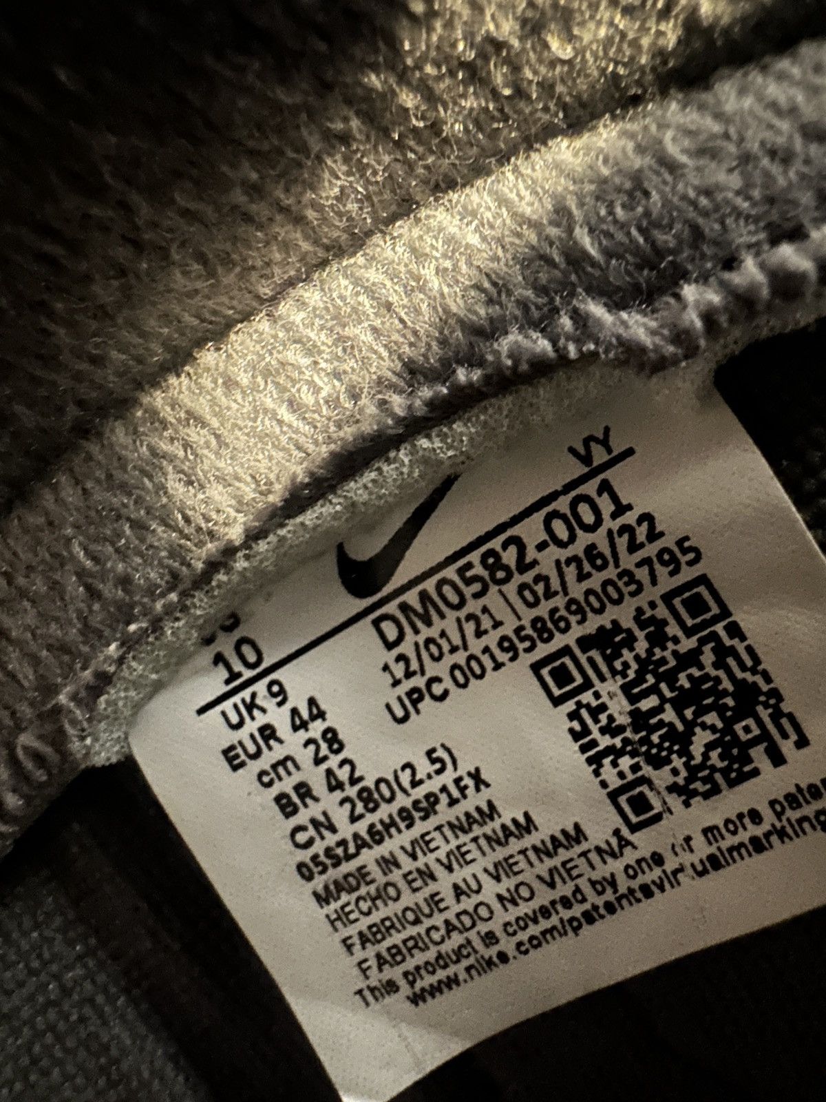 Nike Dunk High Retro SE Size US 10 / EU 43 - 8 Thumbnail