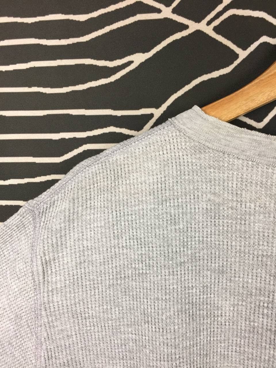 Uniqlo Uniqlo Authentic Original Wash Waffle Knit Henley Tee Size US XL / EU 56 / 4 - 10 Thumbnail
