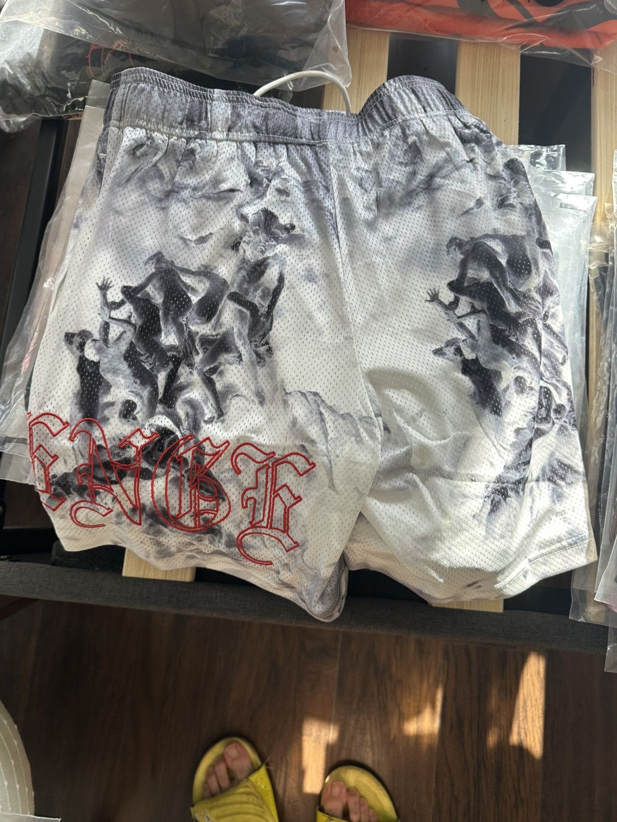 Revenge Heaven and Hell embroidered shorts white Size US 30 / EU 46 - 1 Thumbnail