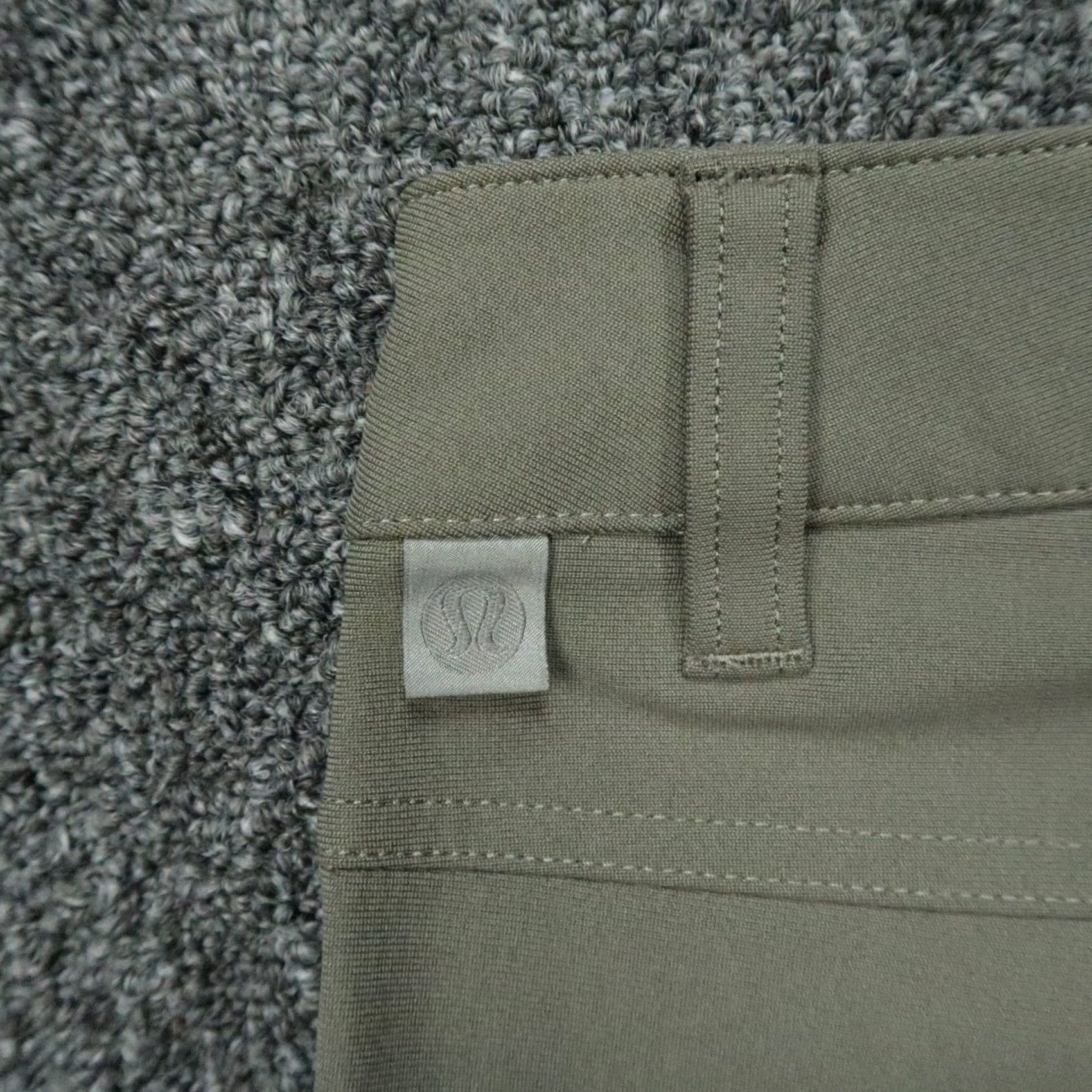 Lululemon Lululemon Pants Mens 34x28 Green ABC Classic 5 Pocket Trouser Warpstreme Shirt? Size US 34 / EU 50 - 5 Thumbnail