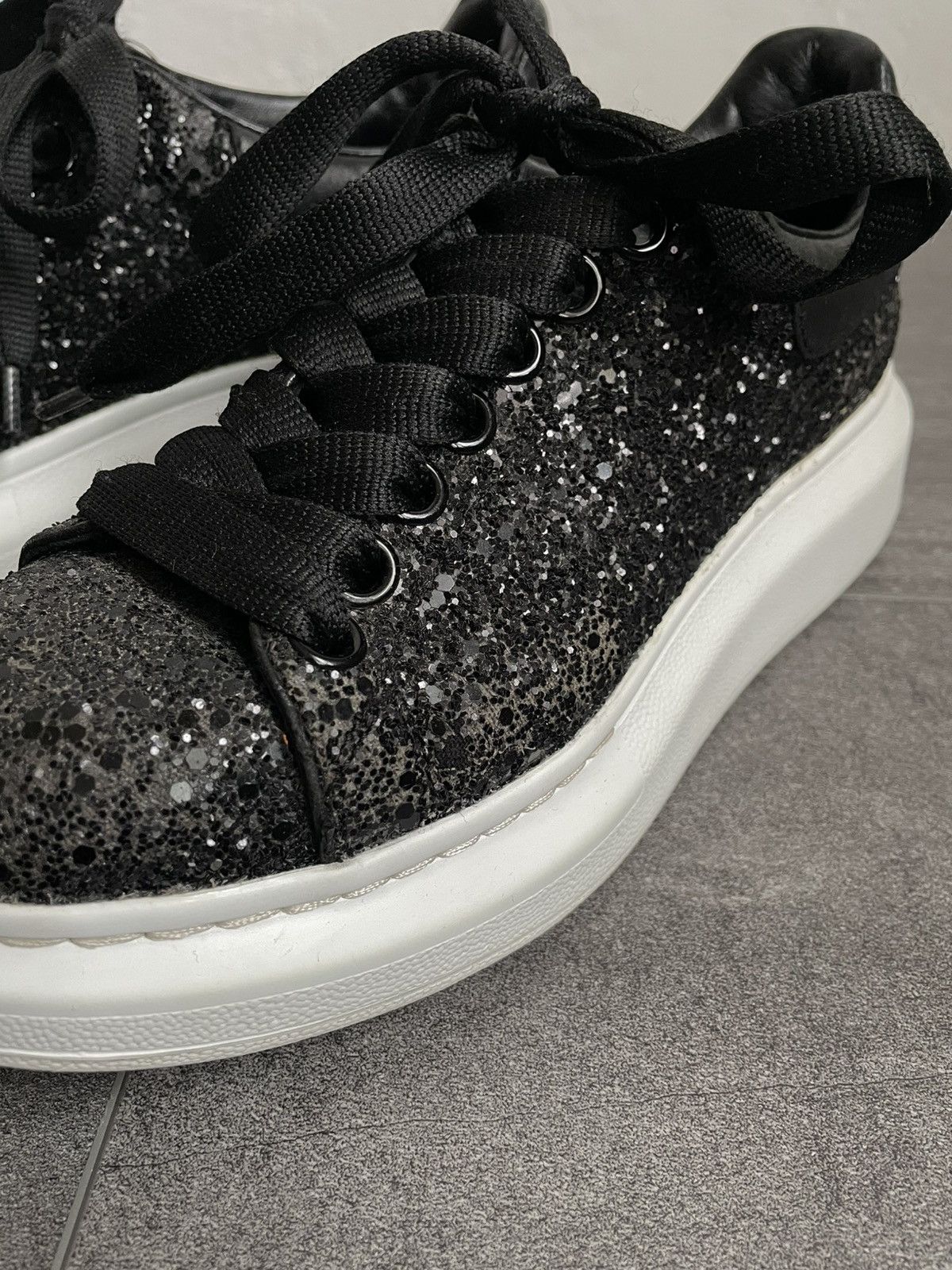 Alexander McQueen Alexander McQueen Black Oversized Glitter Women’s Sneakers Size US 6 / IT 36 - 8 Thumbnail