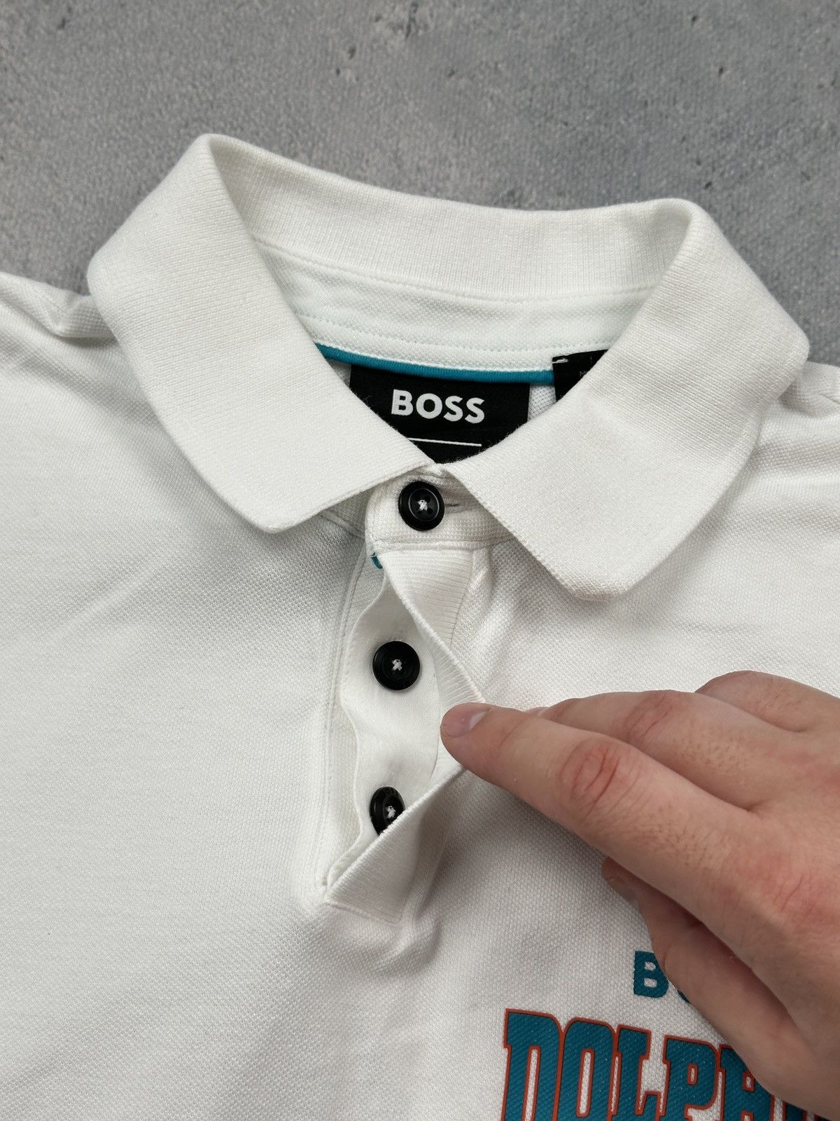 Hugo Boss Vintage Hugo Boss x NFL Miami Dolphins Polo Shirt White L Size US L / EU 52-54 / 3 - 8 Thumbnail