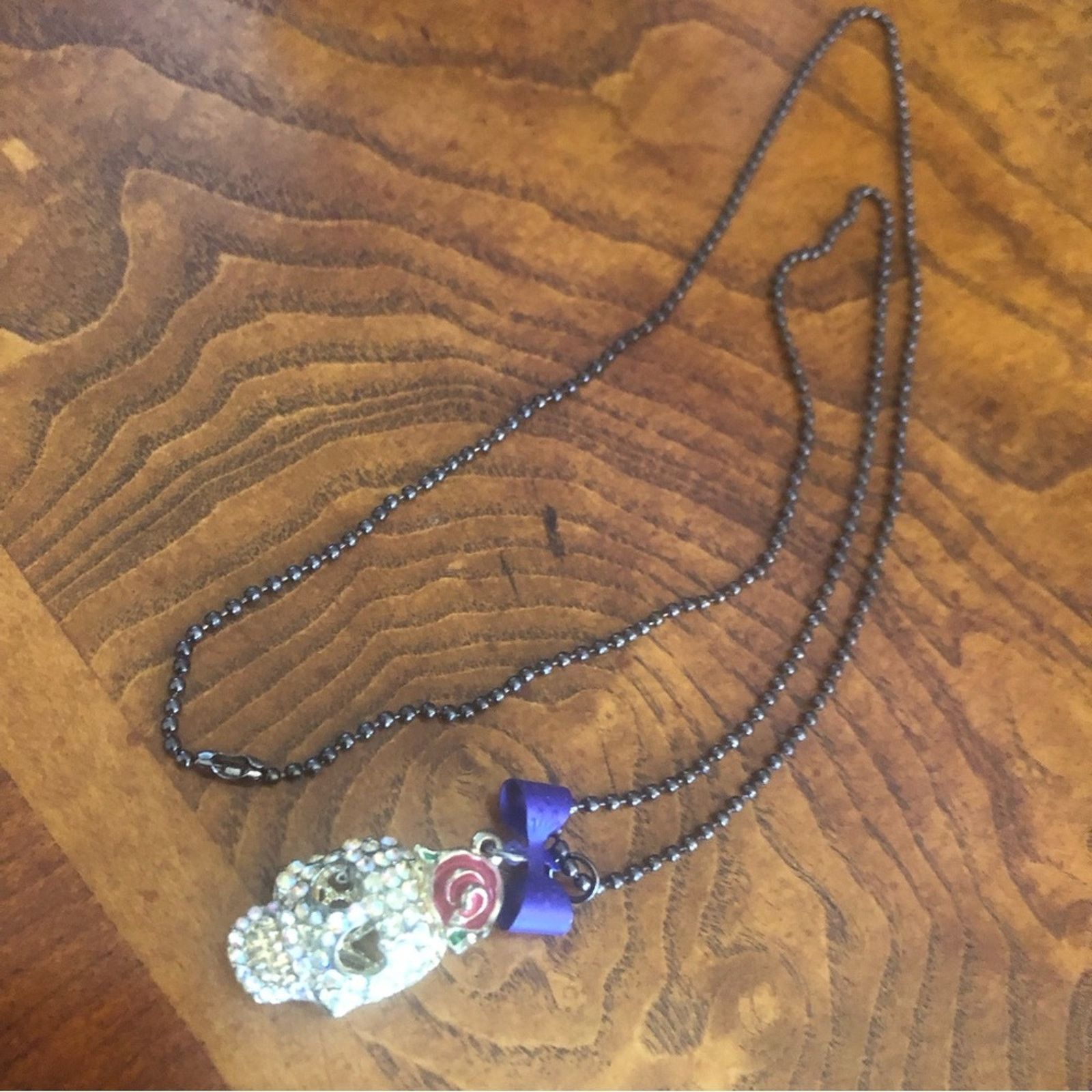 Jewelry Aurora borealis hollow skull pendant on chain necklace Size ONE SIZE - 10 Thumbnail