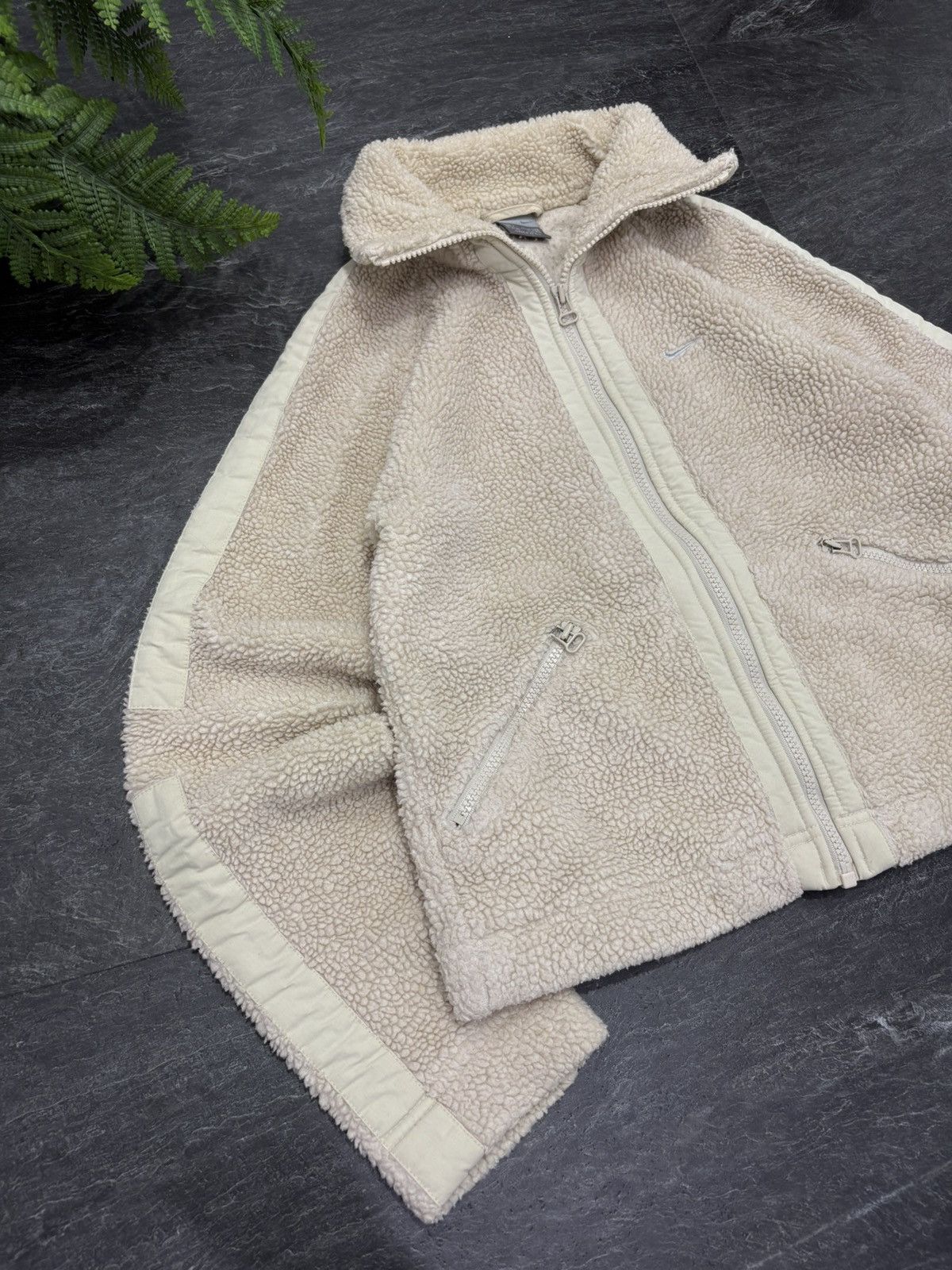 Nike 00s Vintage Nike Fleece Fur Swoosh Logo Retro Y2K Size S / US 4 / IT 40 - 2 Thumbnail