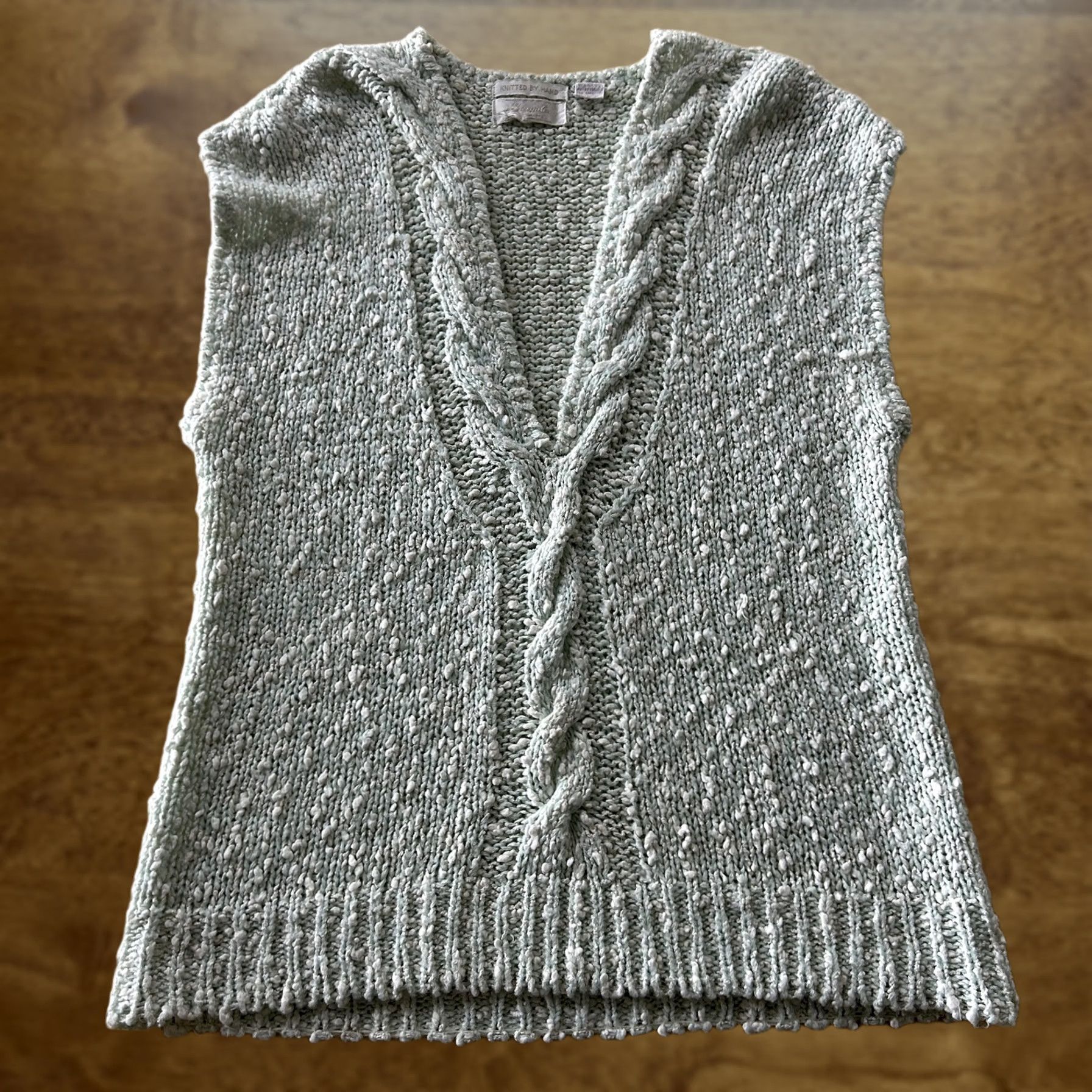 Vintage VINTAGE Hand Knit Sweater Vest Womens Large Green V Neck Cable Knit Boucle Textured Size L / US 10 / IT 46 - 1 Thumbnail