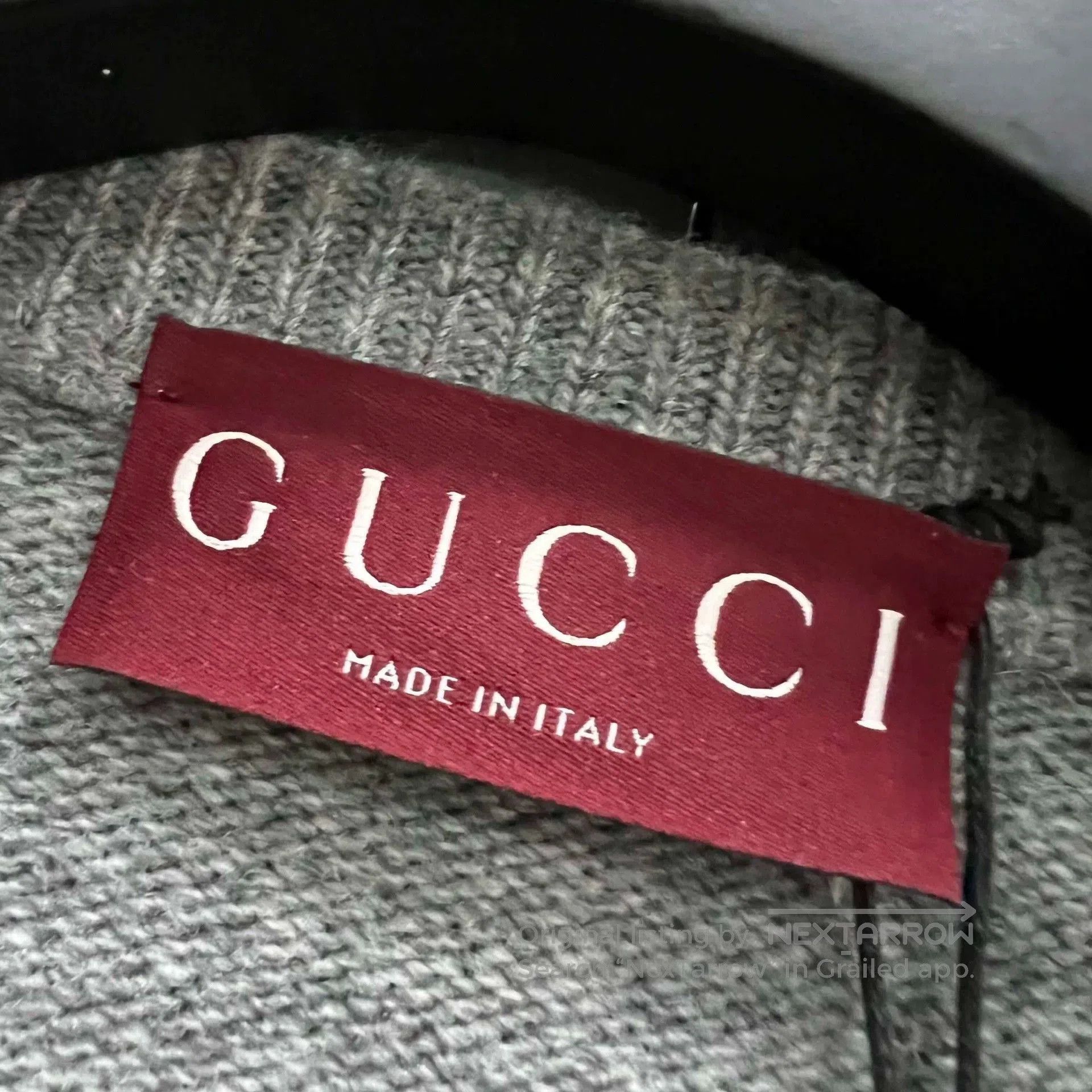 gucci gray logo wool knit sweater M size.