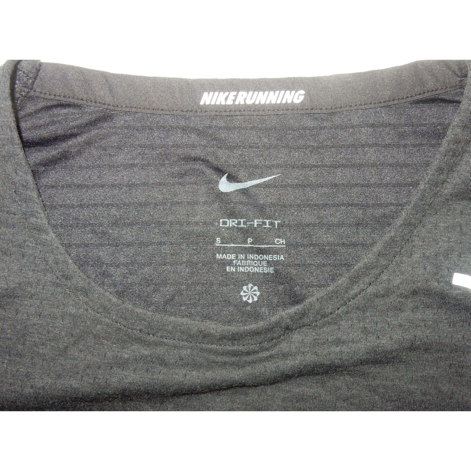 Nike Nike Men's T Shirt S Short Sleeve Gray Activewear Shirt Mens Size US S / EU 44-46 / 1 - 5 Thumbnail