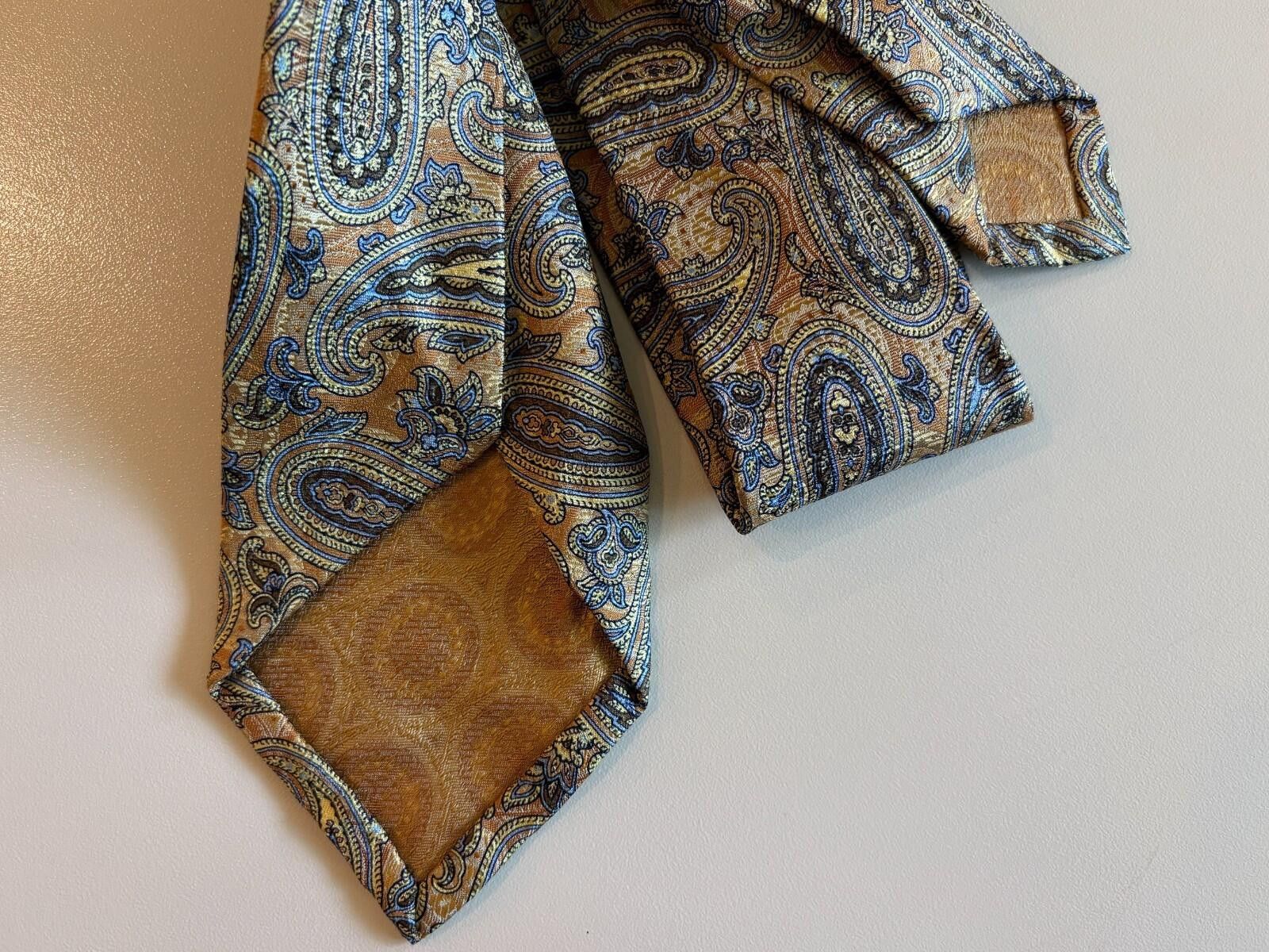 Robert Talbott Robert Talbott Seven Fold Tie Silk Paisley Luxury Hand Sewn Size ONE SIZE - 6 Thumbnail