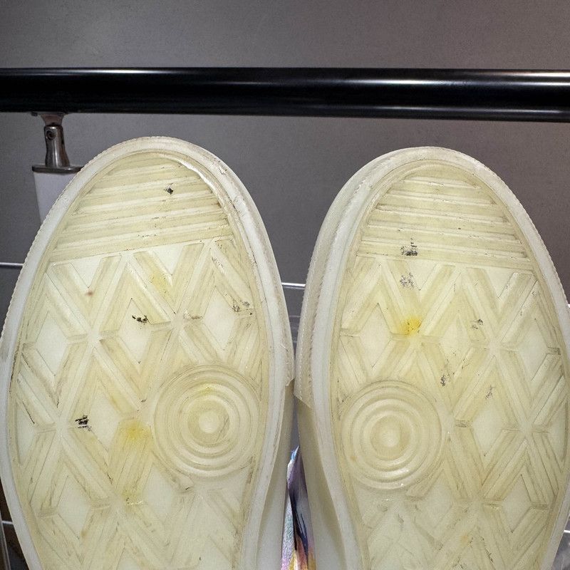 Louis Vuitton Louis Vuitton Ollie Colored Low-Top Sneakers - Size US 8 / EU 41 - 8 Thumbnail