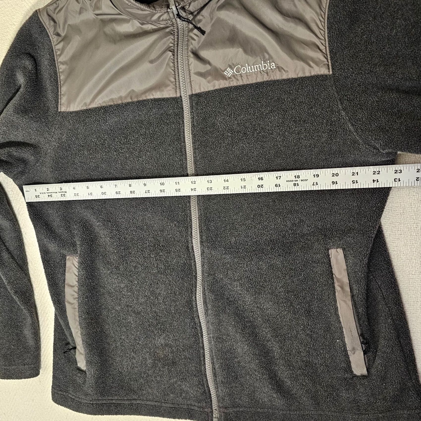 Vintage Columbia Fleece Jacket Coat Two Tone Full Zip Up Mens L Gray Dark Gray Size US L / EU 52-54 / 3 - 5 Thumbnail