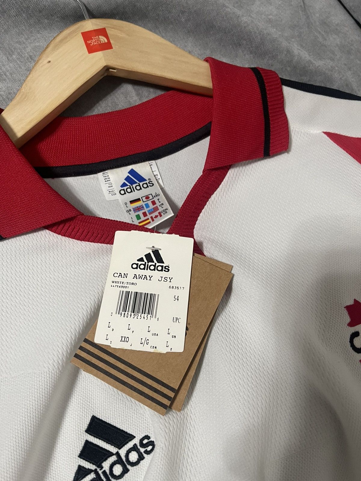 Adidas 1998-2000 CANADA AWAY JERSEY L Size US L / EU 52-54 / 3 - 6 Thumbnail