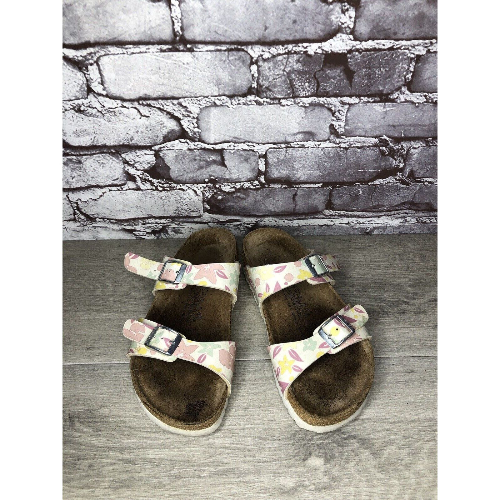 Birkenstock Birki's Birkenstock Pink Leather Floral Slides Sandals Women Size US 6.5 / IT 36.5 - 16 Thumbnail