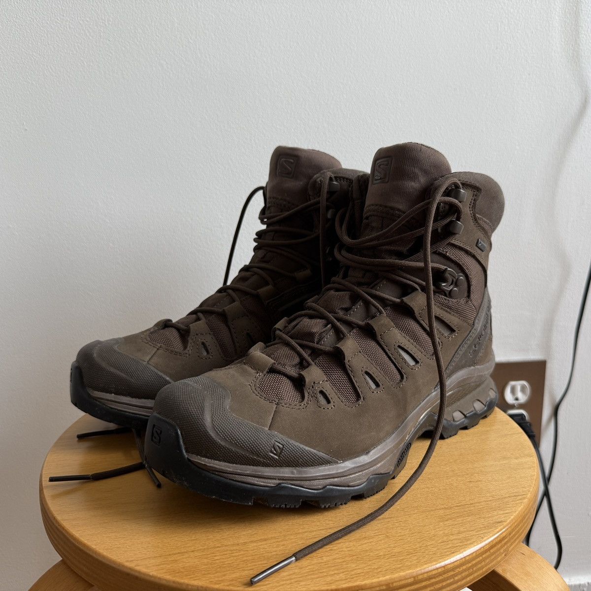 Salomon SALOMON QUEST 4D GORE-TEX FORCES 2 Size US 9 / EU 42 - 1 Thumbnail