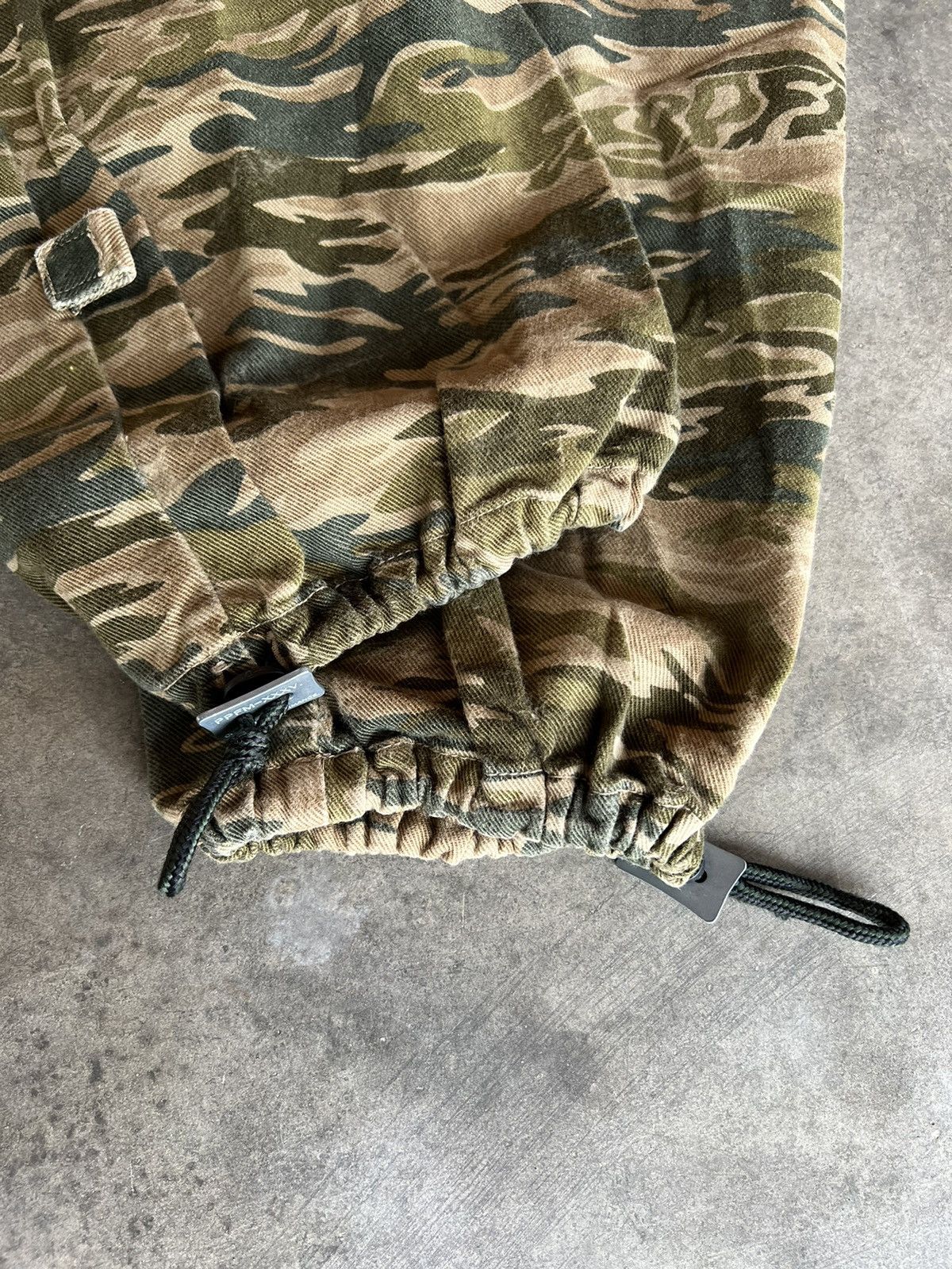 If Six Was Nine × PPFM PPFM TIGER STRIPE CAMO CARGO PANTS VERY RARE Size US 31 - 6 Thumbnail