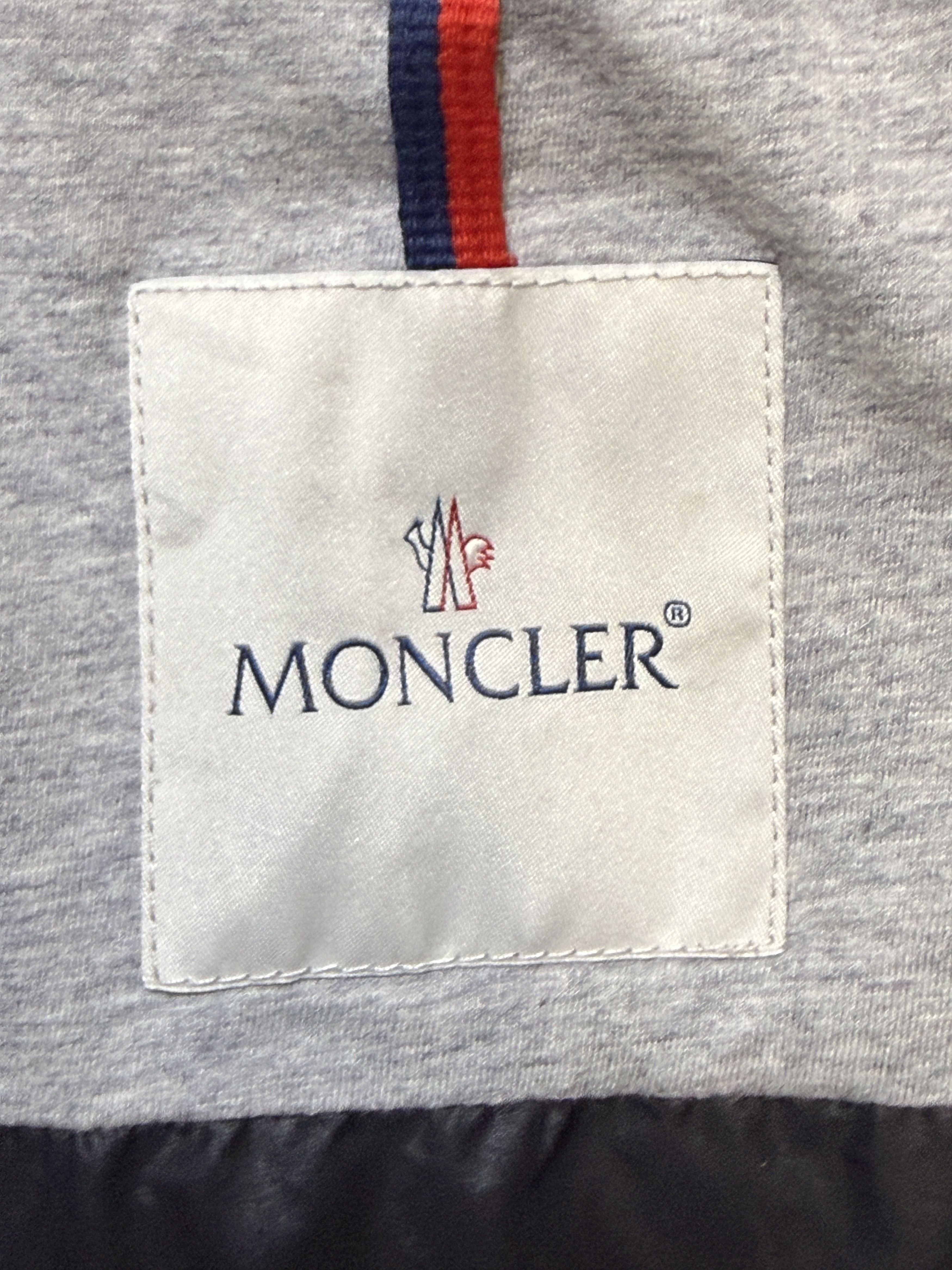 Moncler Moncler light jacket hooded URVILLE GIUBBOTTO Size US L / EU 52-54 / 3 - 17 Thumbnail