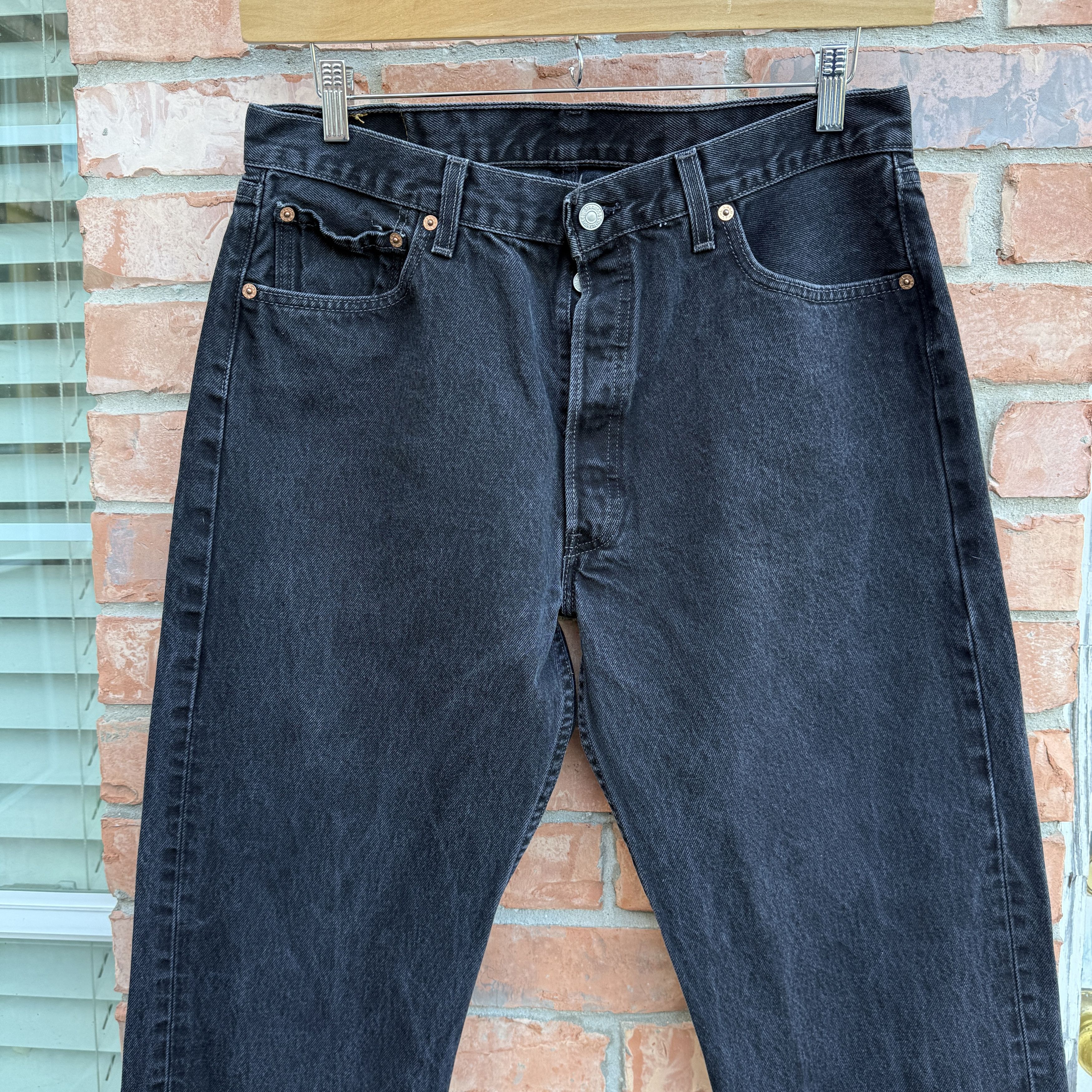 Levi's Vintage Levi's Black Denim Button Fly Jeans 501 Made USA 90s Size US 34 / EU 50 - 2 Thumbnail