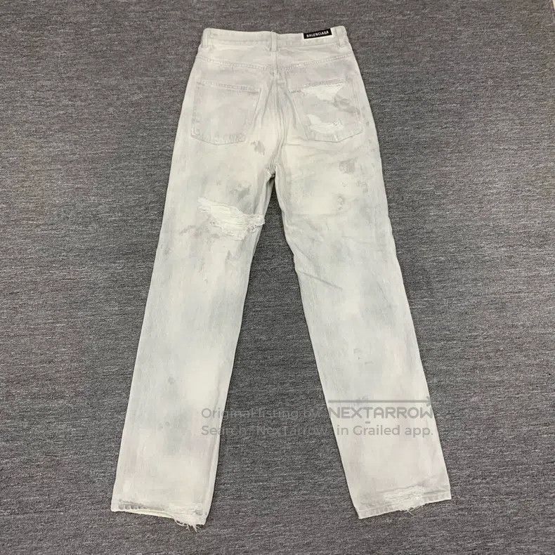 Other Balenciaga White destroyed hole button denim jeans Size 25" / US 0 / IT 36 - 2 Thumbnail