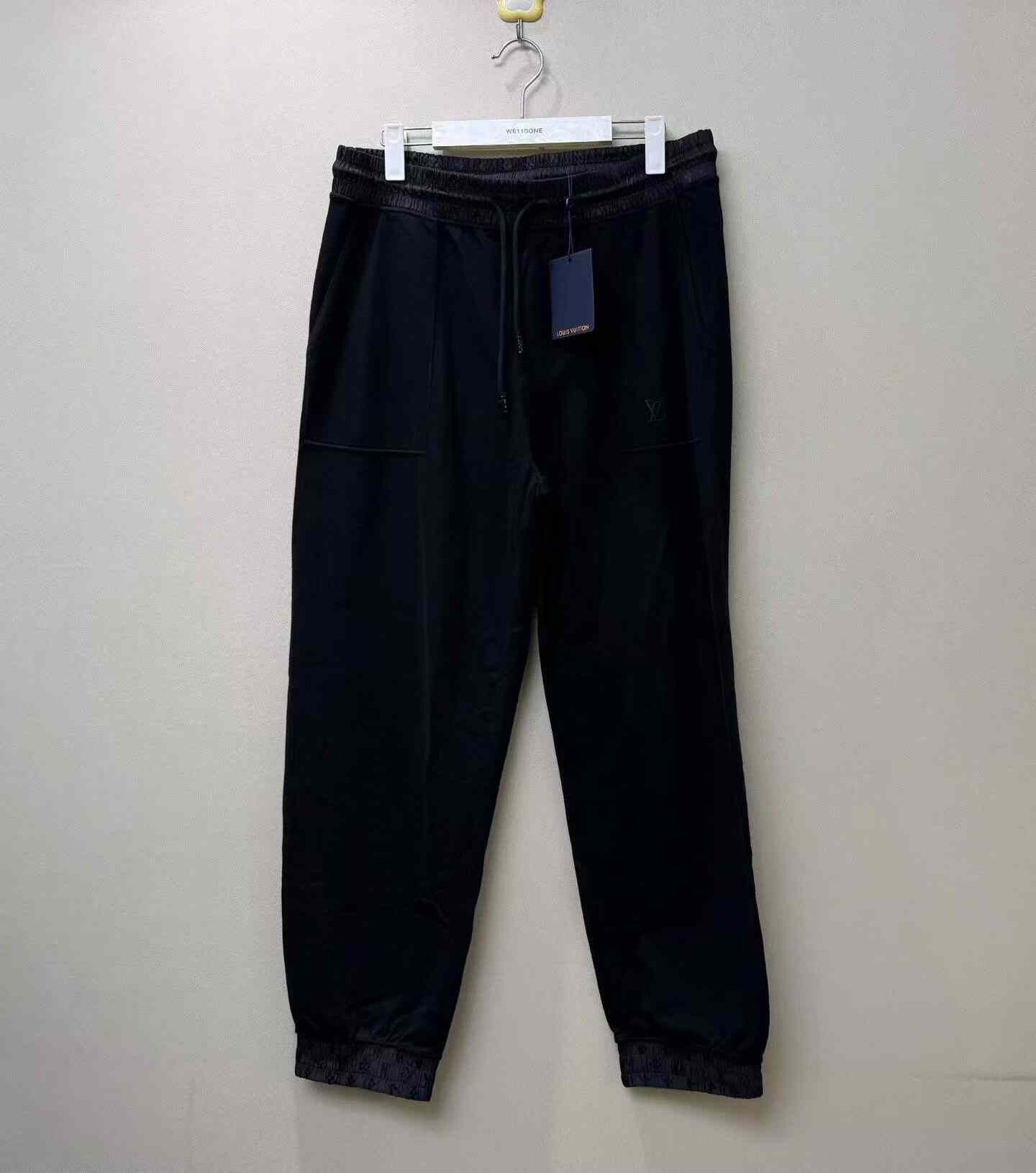 Louis Vuitton Louis Vuitton LV Logo Nylon Pants Size US 29 - 1 Thumbnail