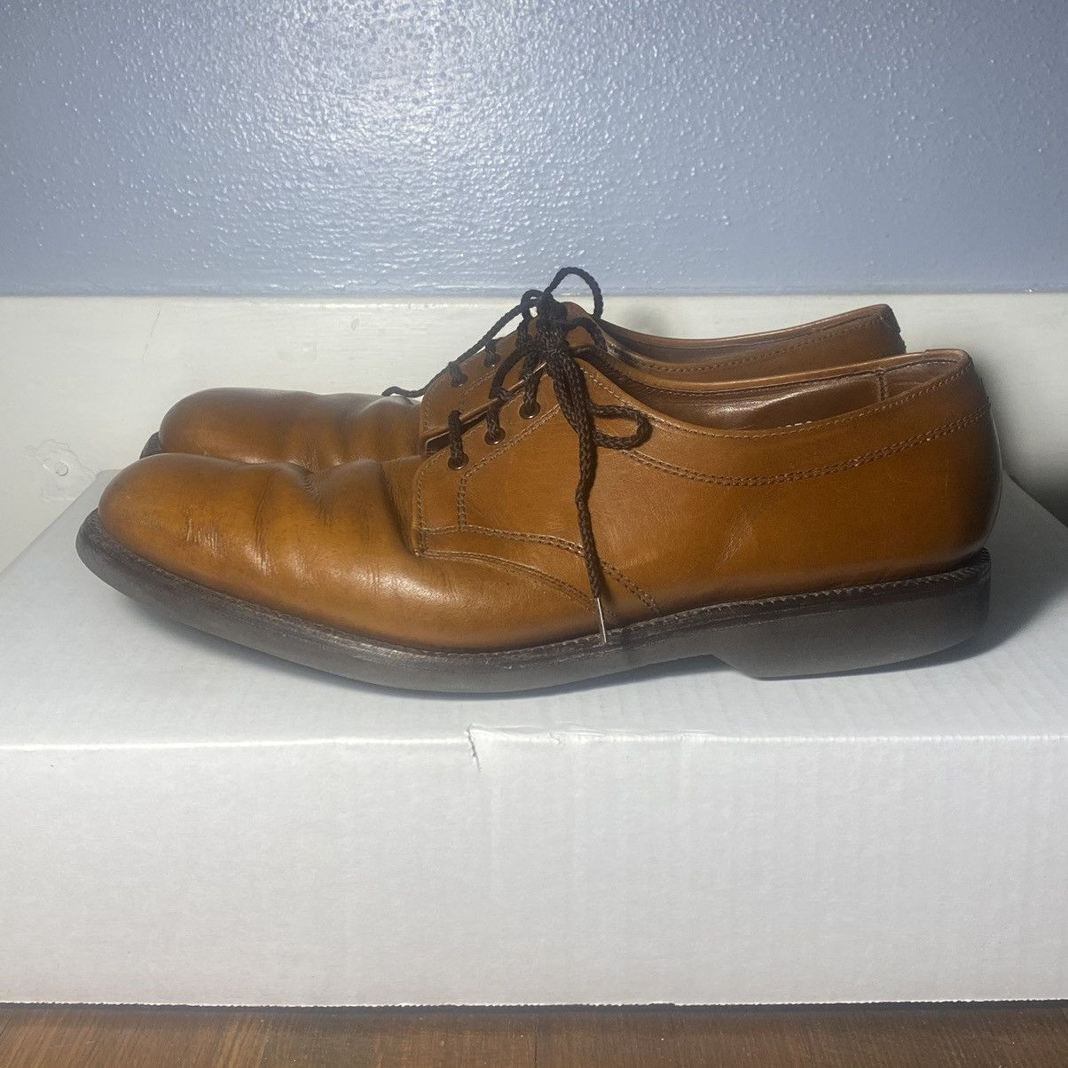 Allen Edmonds Allen Edmonds Tan Oxfords Dress Shoes Men’s Size 12 Size US 12 / EU 45 - 4 Thumbnail