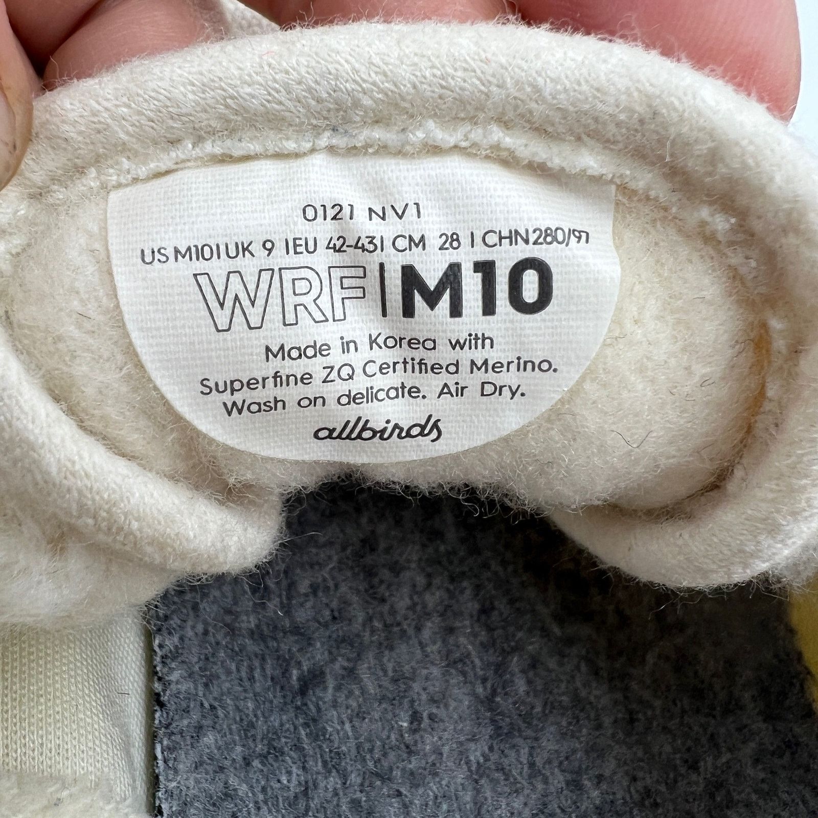 Allbirds Allbirds Wool Runner Fluff Natural White Sneakers Size US 10 / EU 43 - 4 Thumbnail