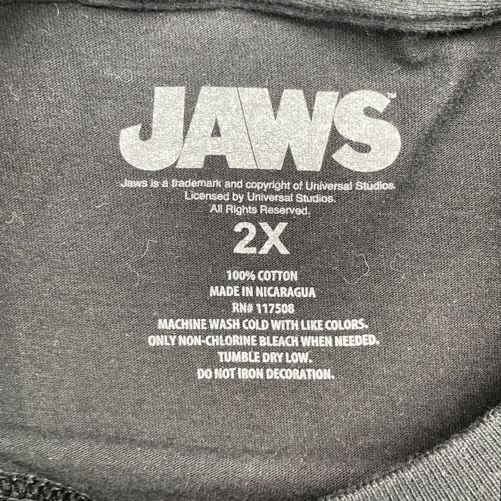 Vintage VINTAGE JAWS Movie T-Shirt Mens 2XL Black Shark Graphic Streetwear Y2K Ac 90s Movie Band Tee Mens Size US XXL / EU 58 / 5 - 4 Thumbnail