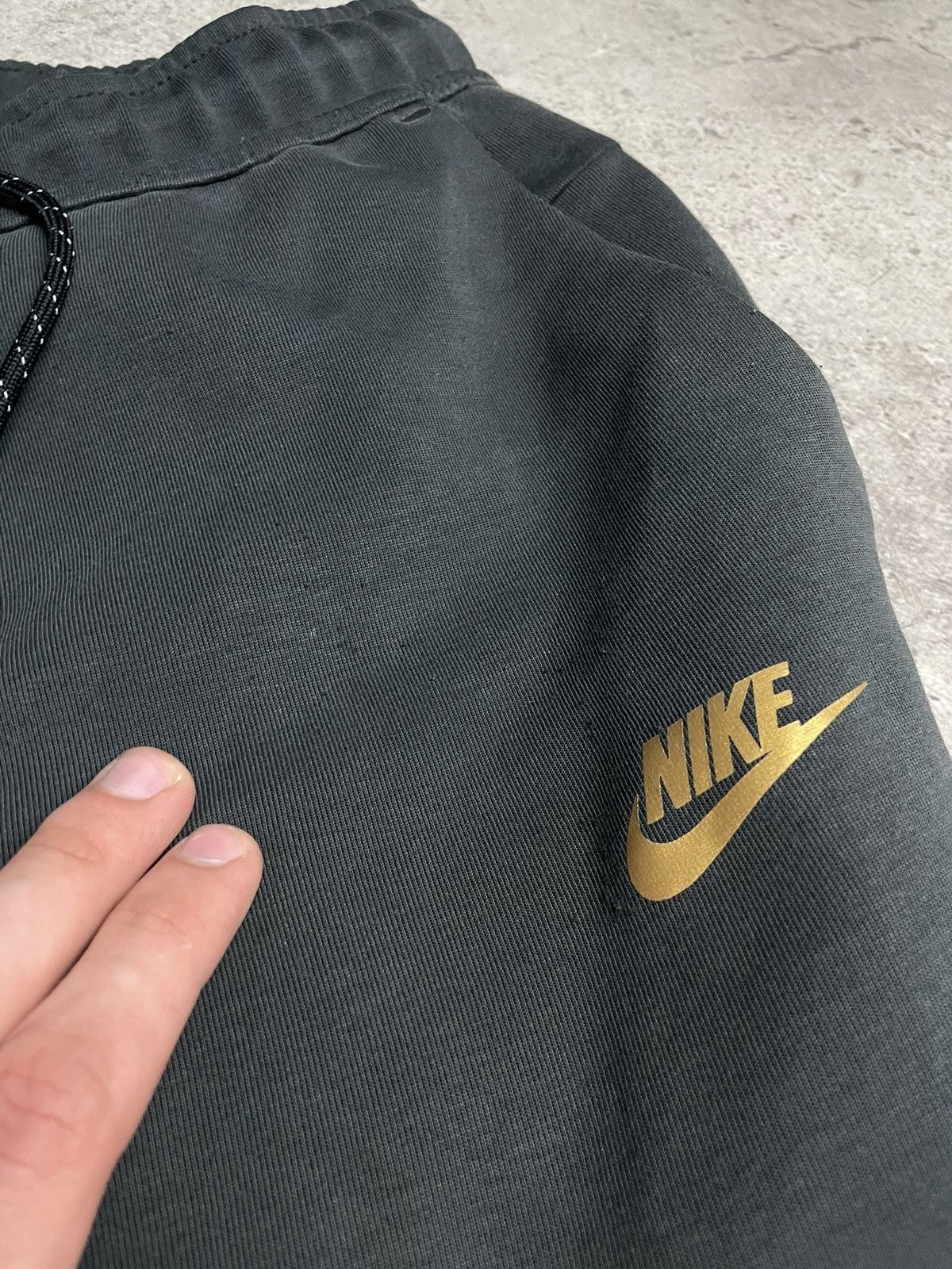 Nike Nike Tech Fleece Bottoms Size US 32 / EU 48 - 5 Thumbnail