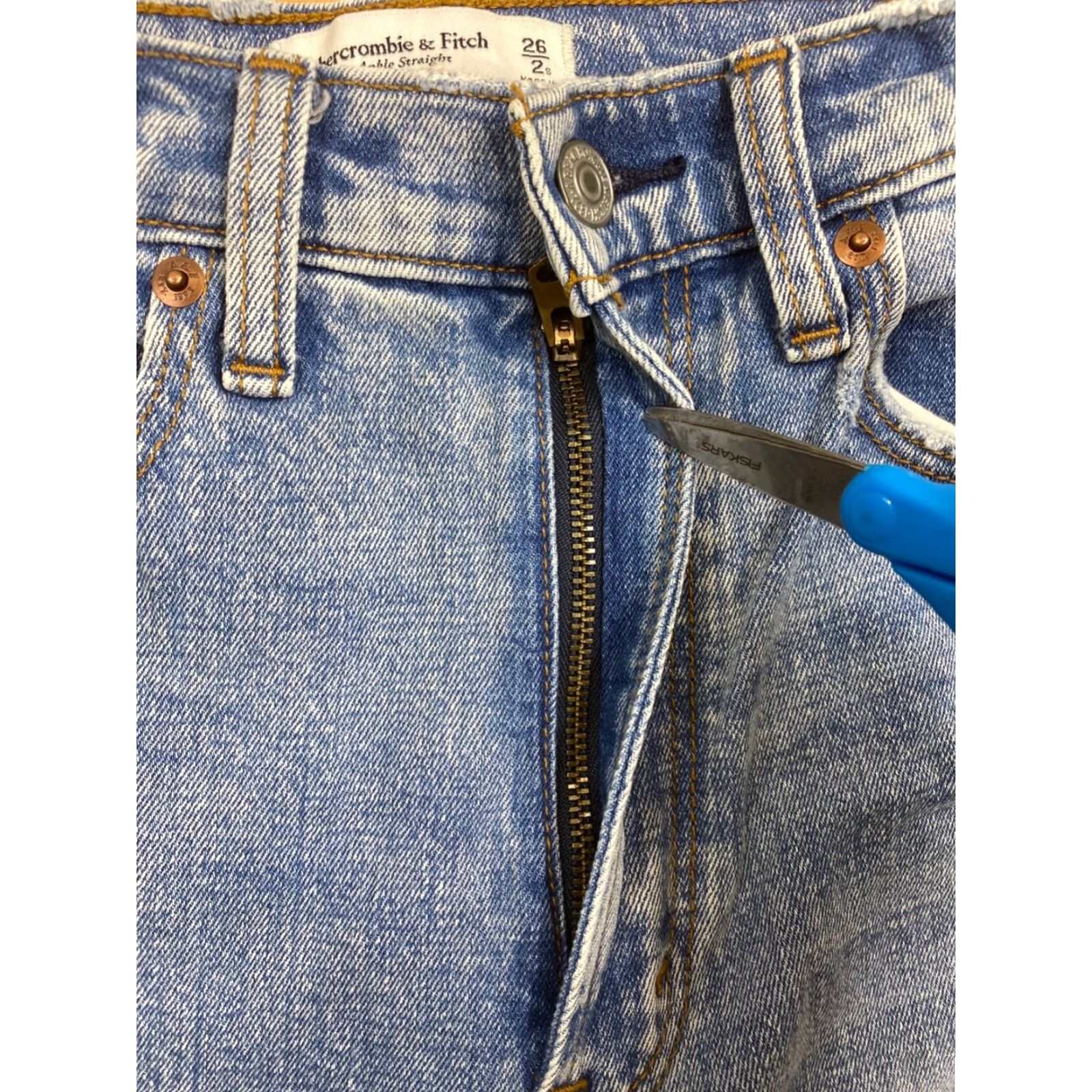Abercrombie & Fitch Abercrombie & Fitch Curve Love Jeans The Ankle Straight Ultra High Rise 26 Blue Denim Women Jeans 26 Regular High Rise Straight Love Size 26" / US 2 / IT 38 - 3 Thumbnail